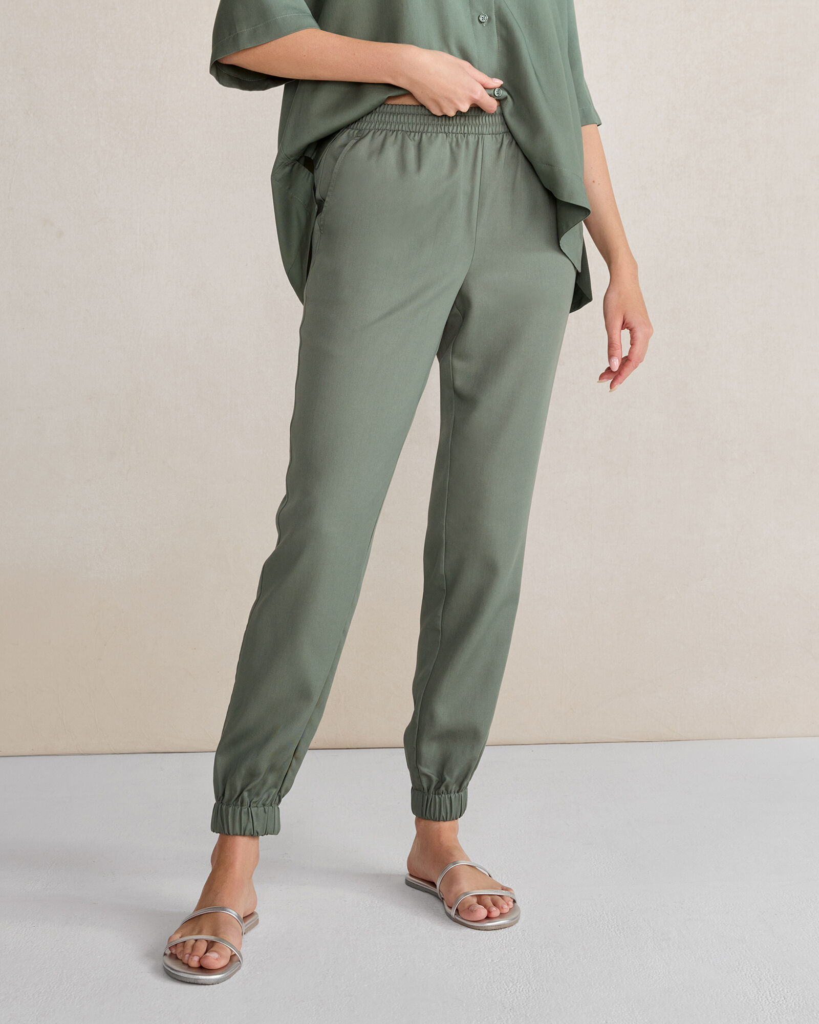 Drapey Twill Joggers