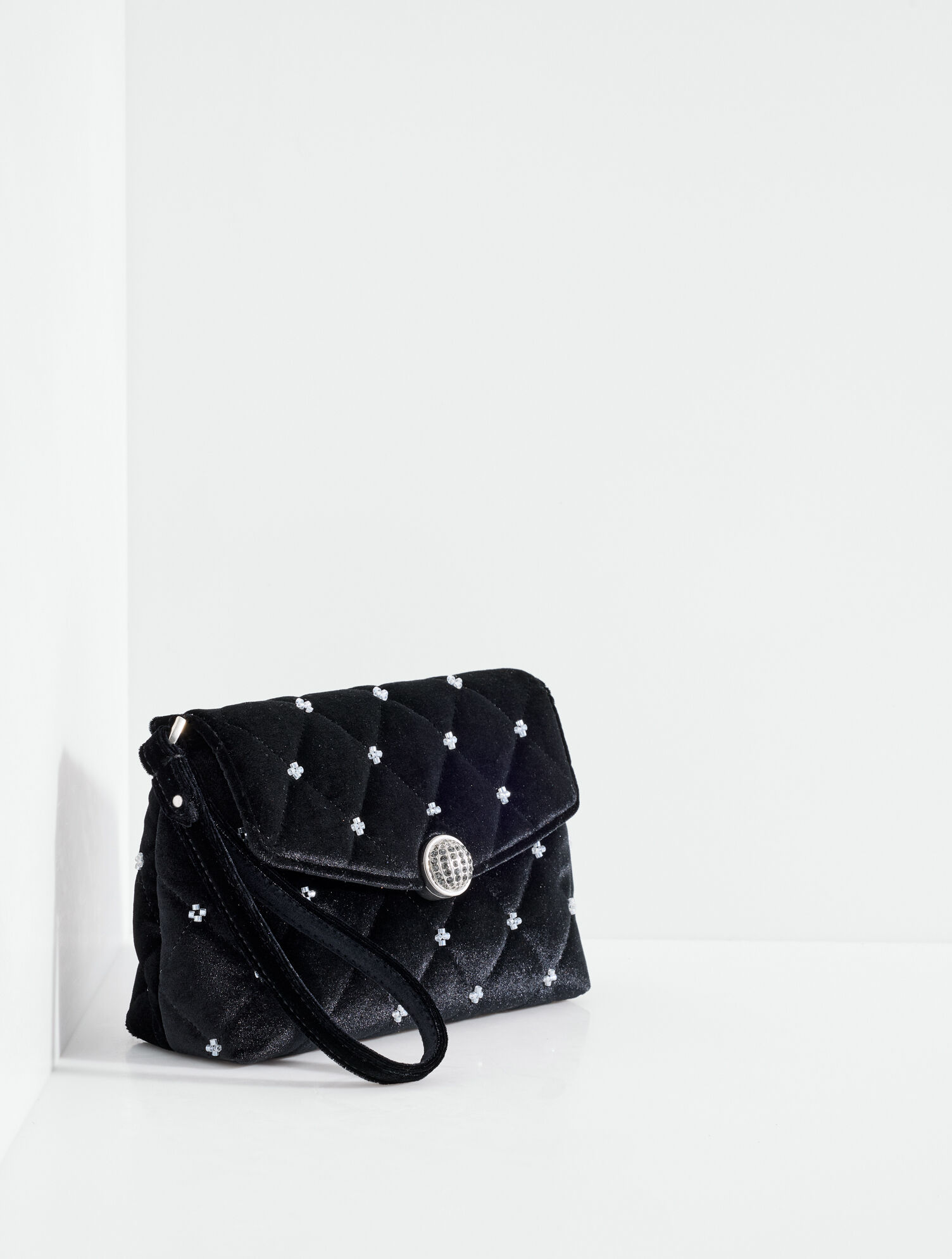 Quilted Velvet Beaded Wristlet