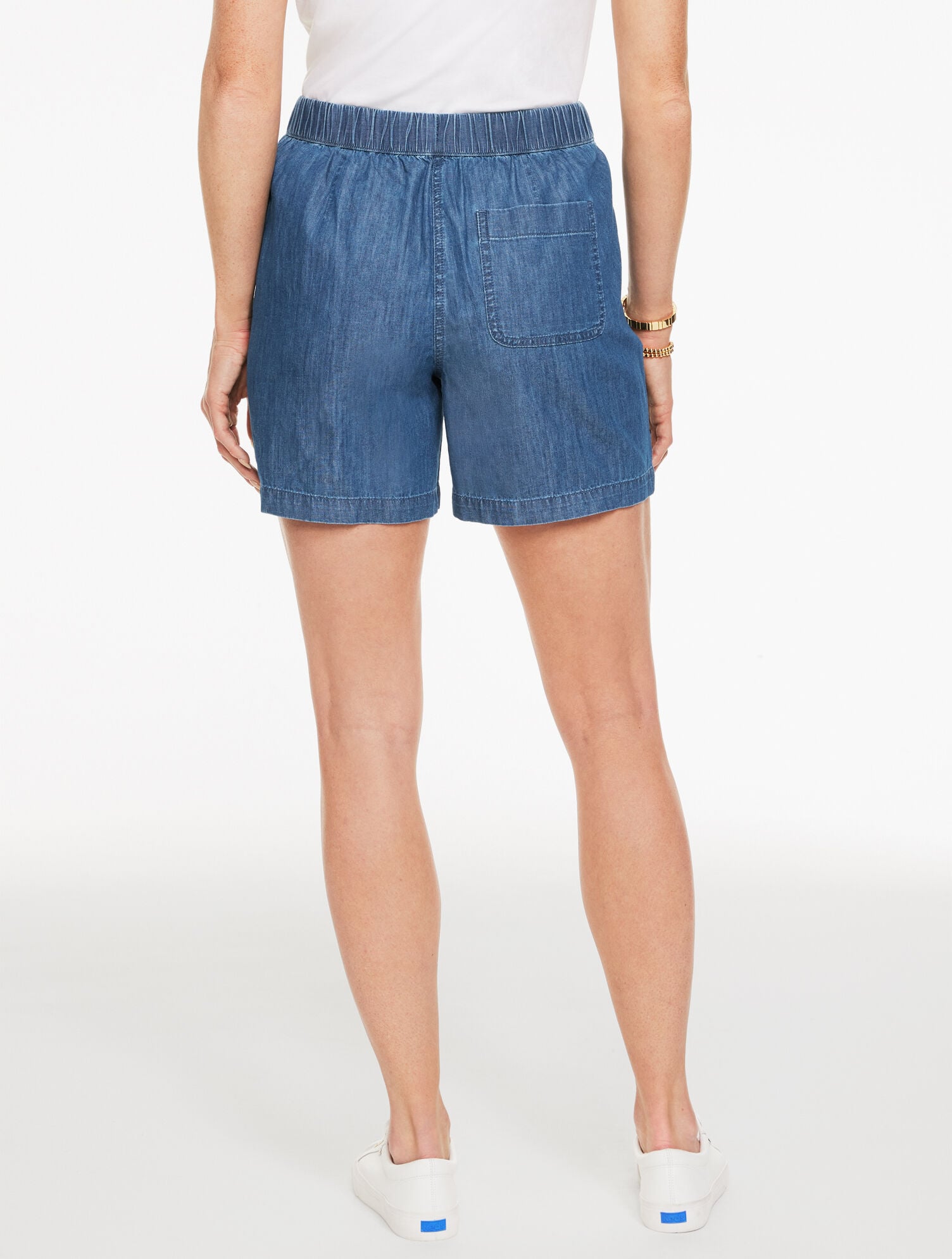 Pull-On Shorts - Chambray - 5&rdquo;