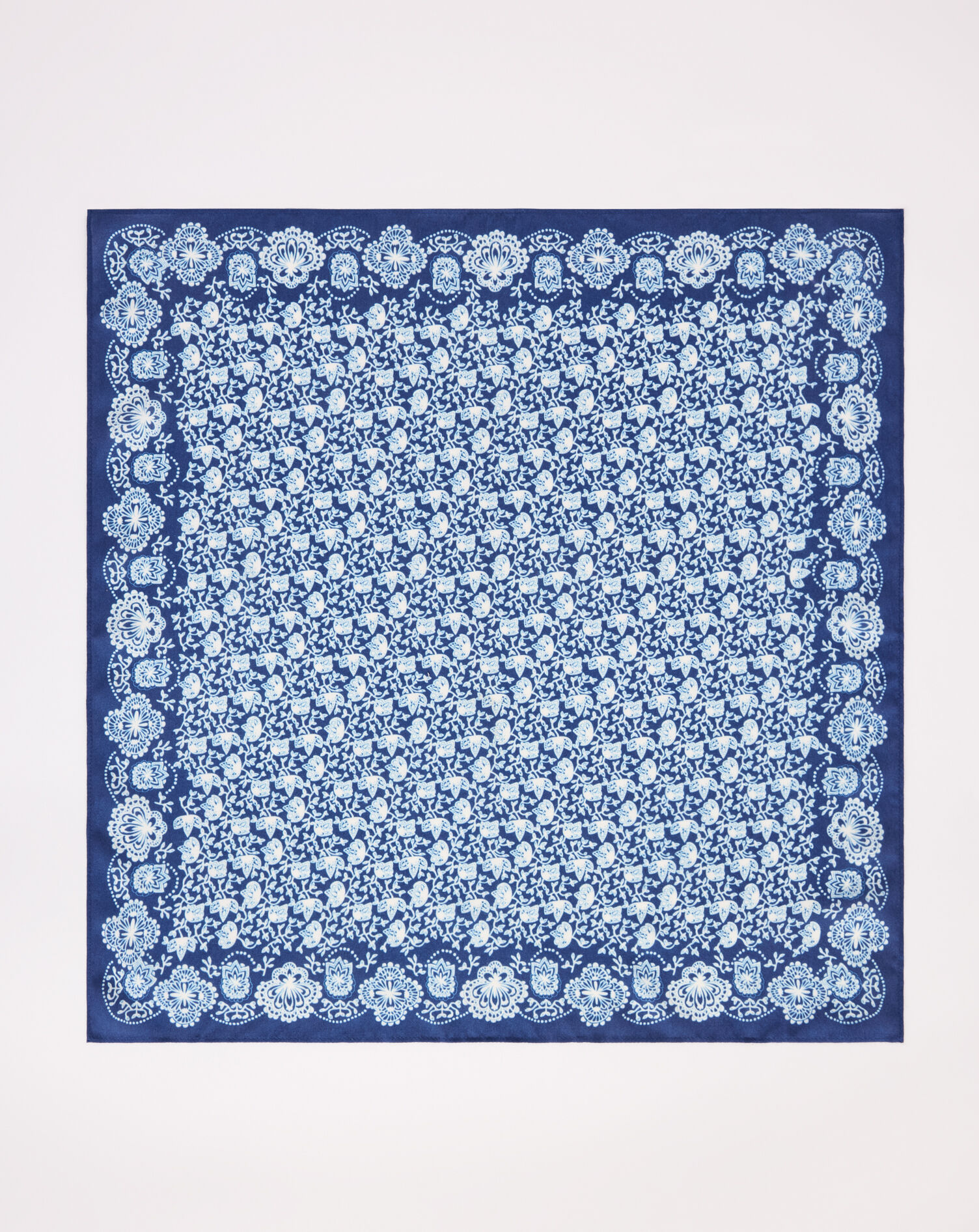 Elegant Vines Neckerchief - thumbnail 3