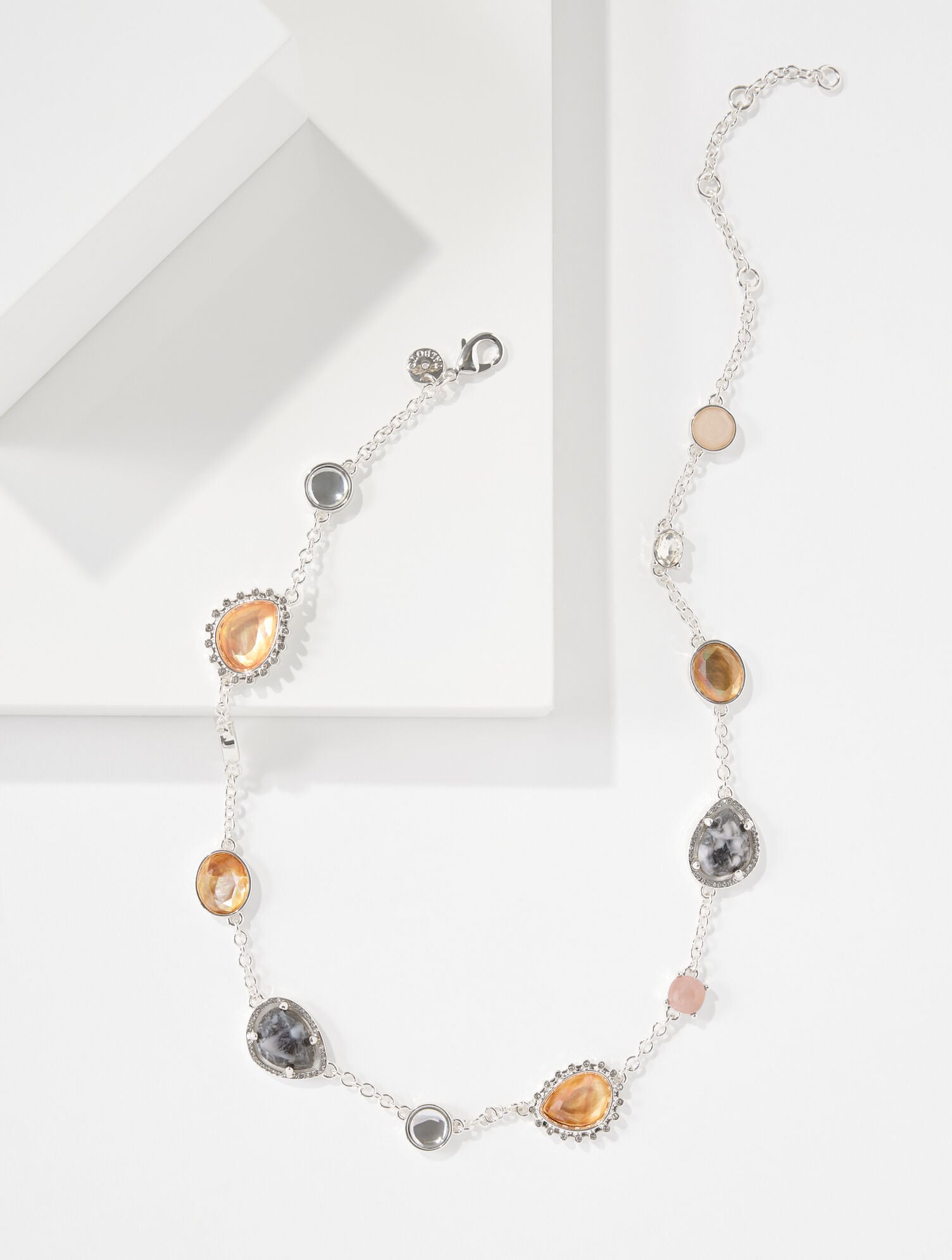 Airna Necklace