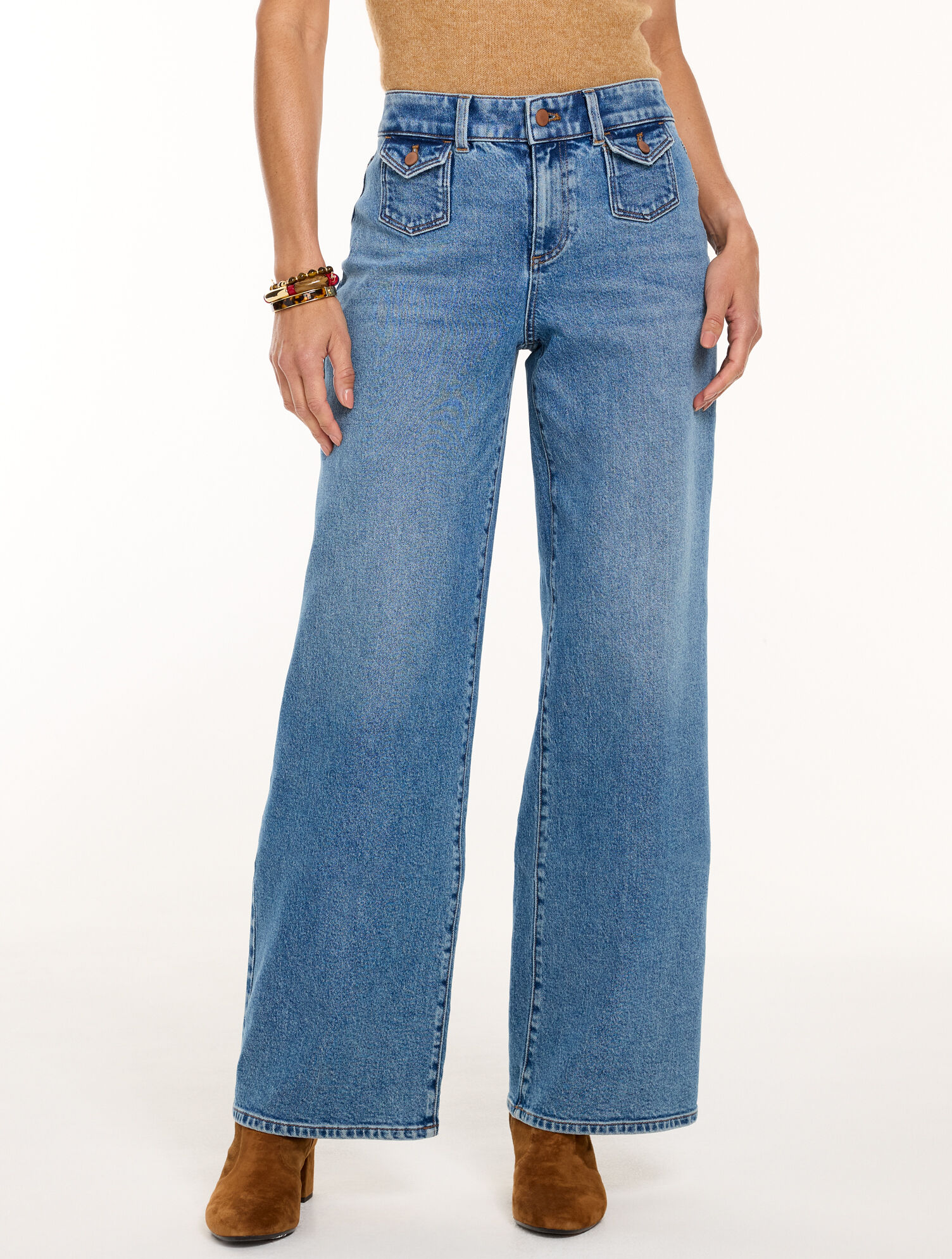 Relaxed Wide Leg Jeans - Wainscott Wash