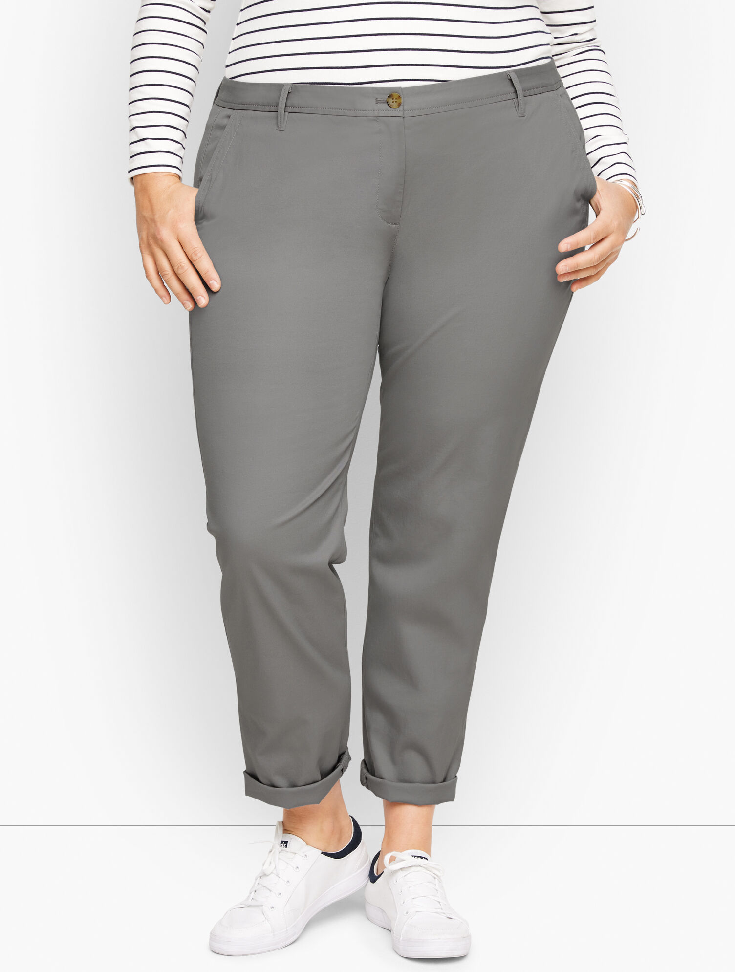 Relaxed Chinos