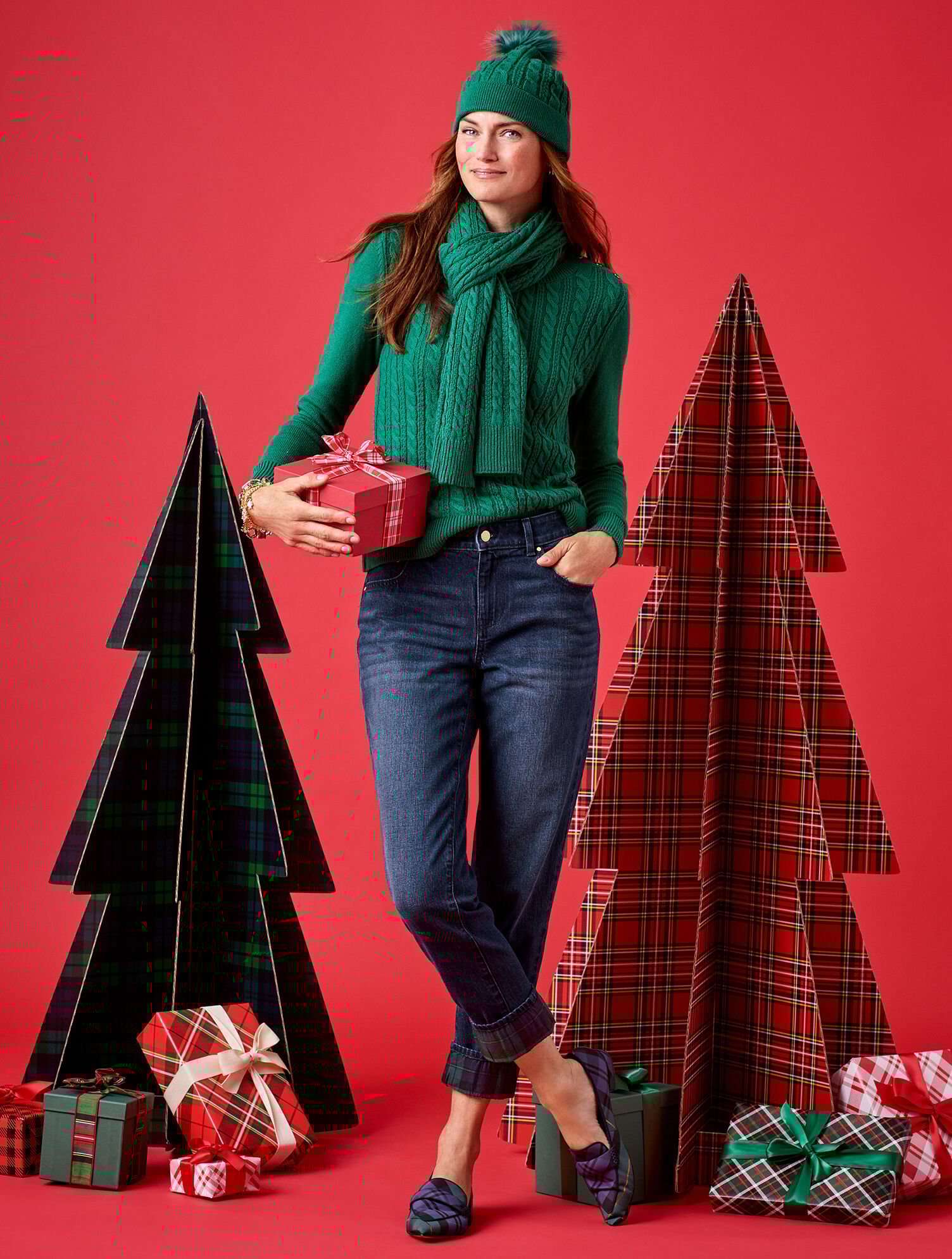 Cable Knit Crewneck Sweater - Colors