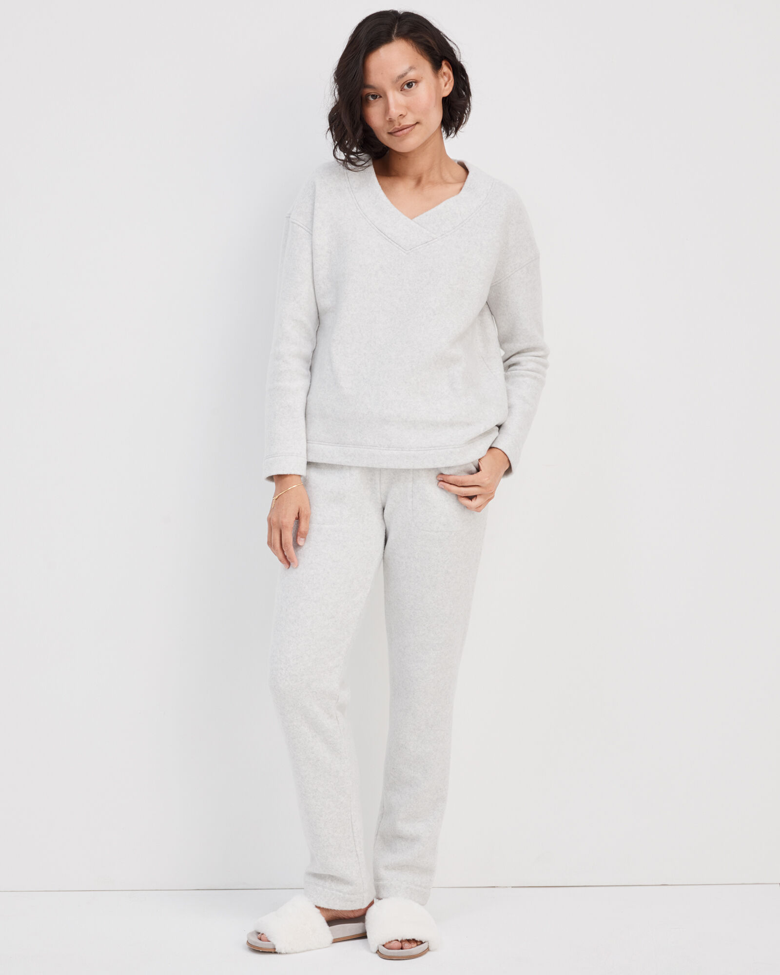 Comfort Fleece V-Neck