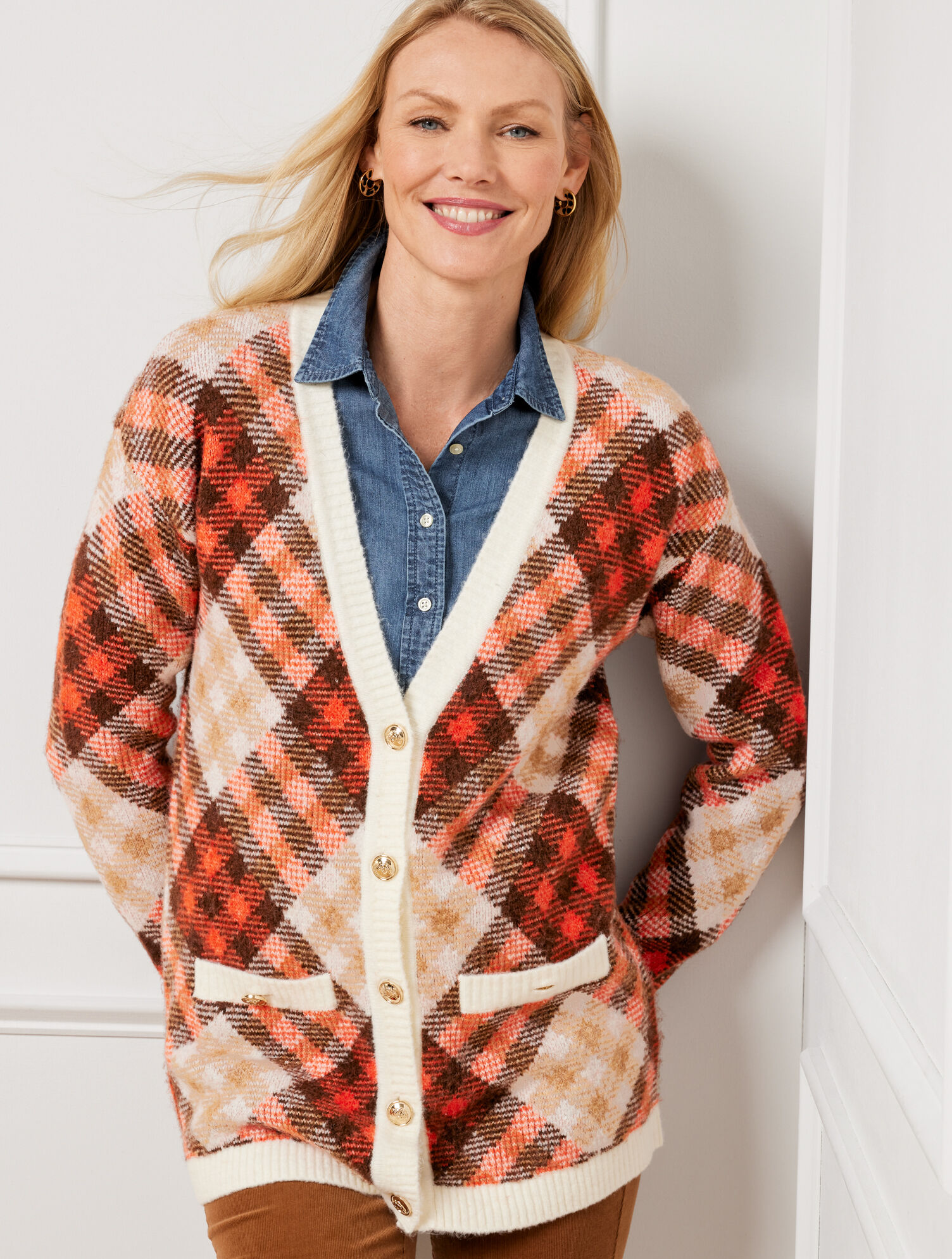 V-Neck Cardigan - Statement Plaid