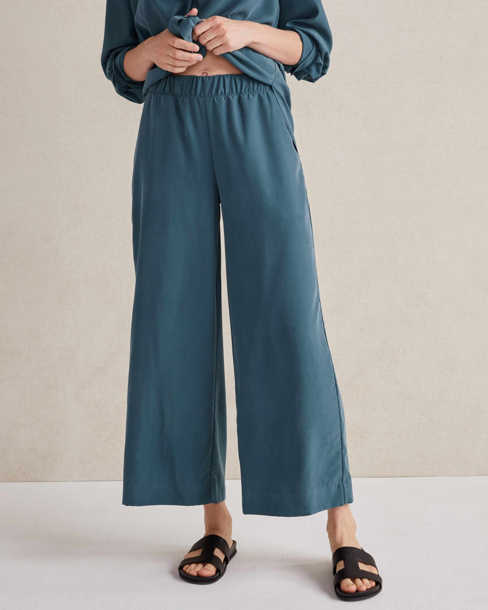 Modal Cropped Pants