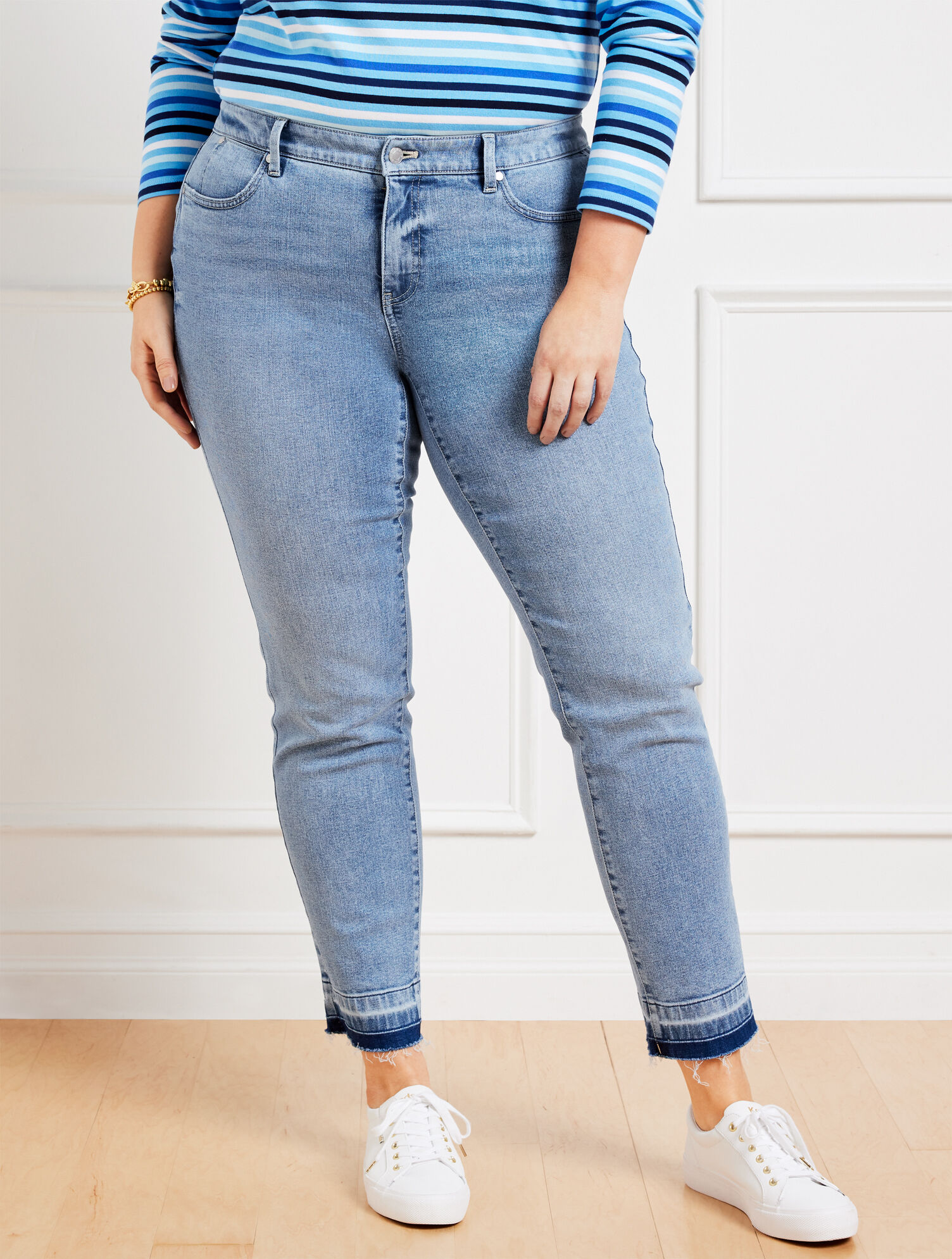 Slim Ankle Released Hem Jeans - Pelham Wash