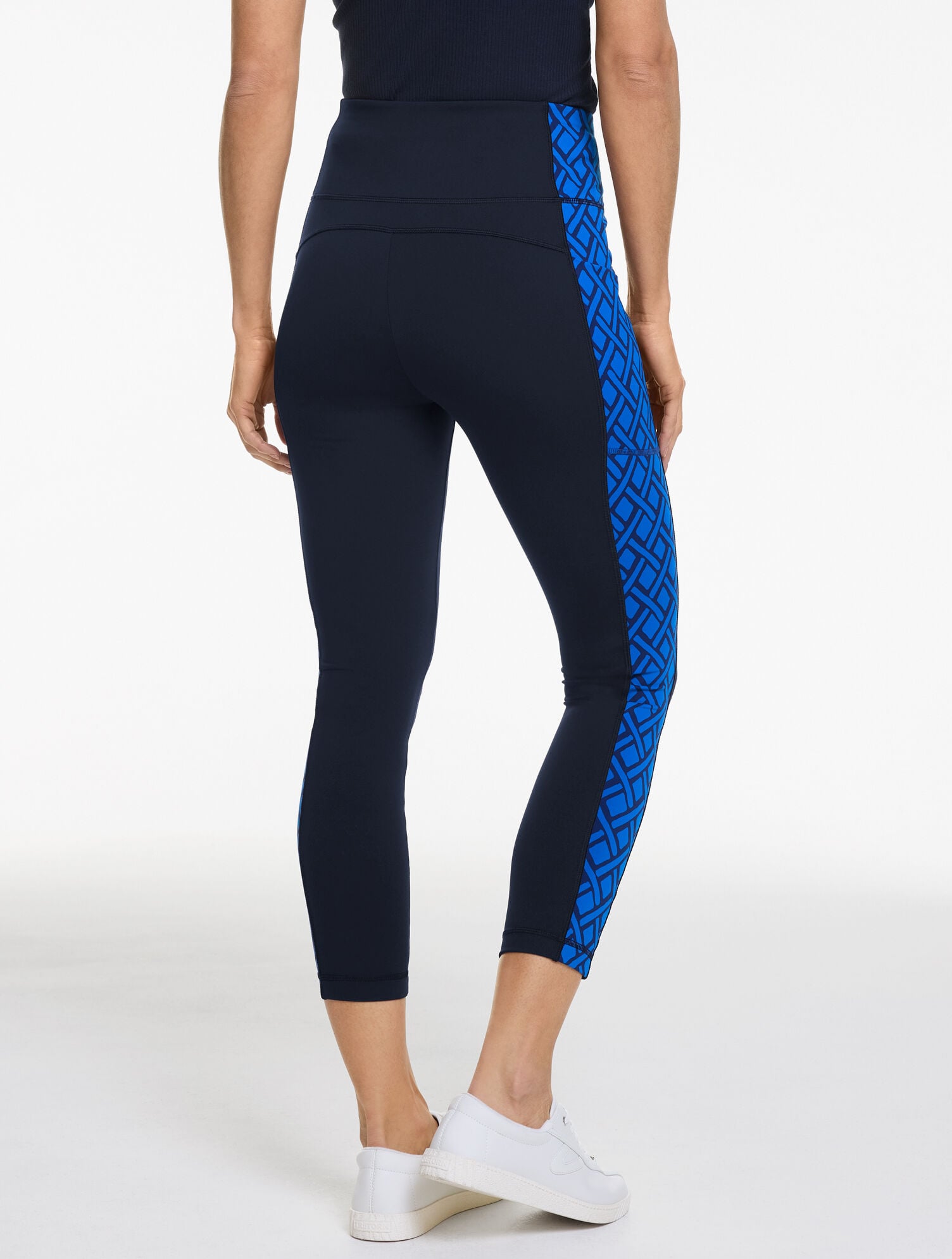 Performance Compression Capri Leggings - Tennis Net
