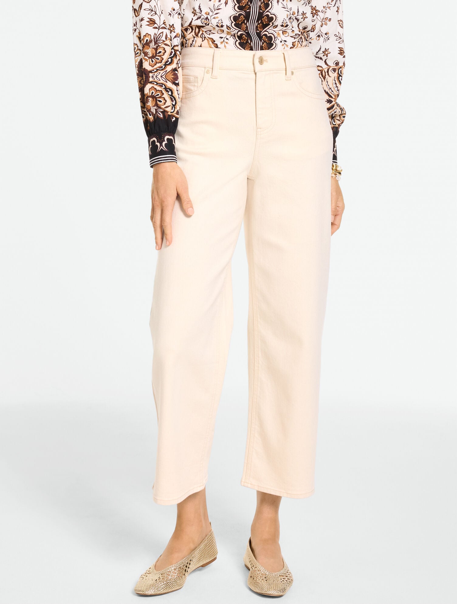 Wide Crop High Waist Jeans