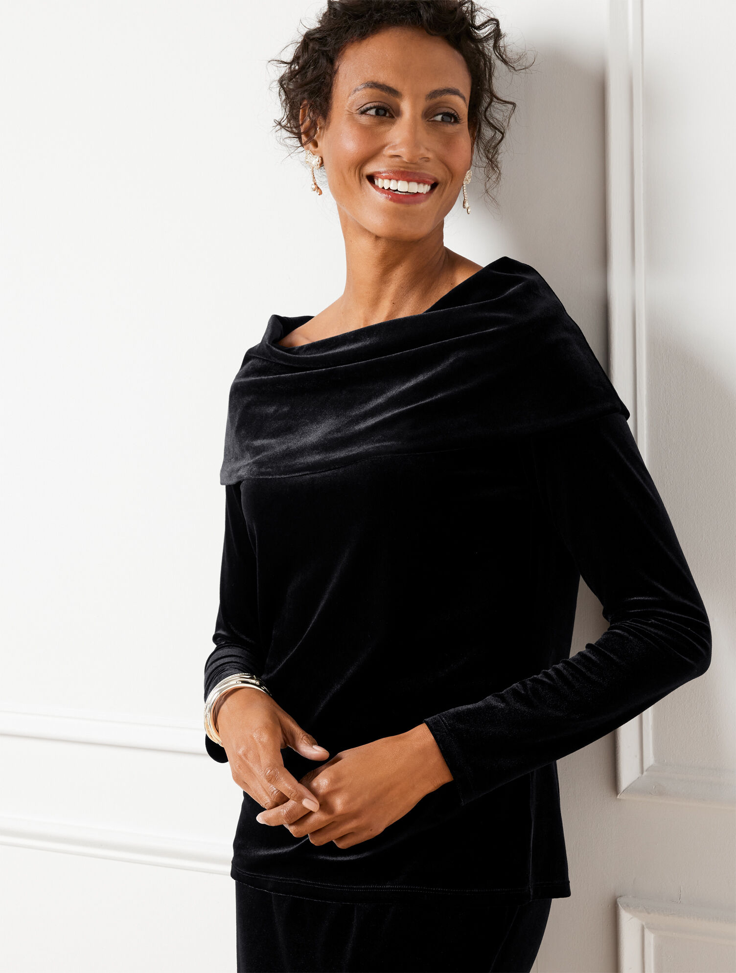 Off-The-Shoulder Stretch Velvet Top