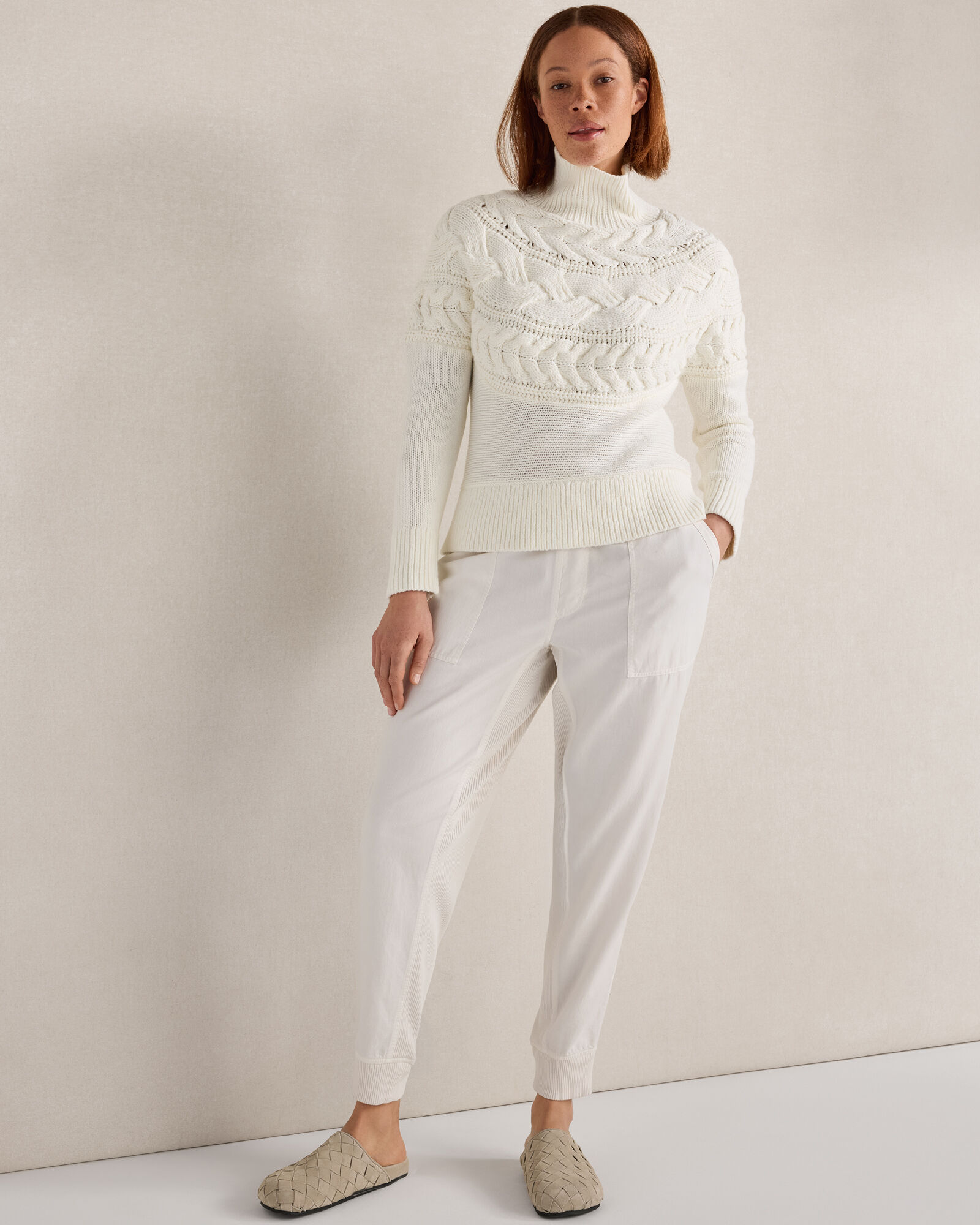 The Effortless Twill Jogger in Organic Cotton