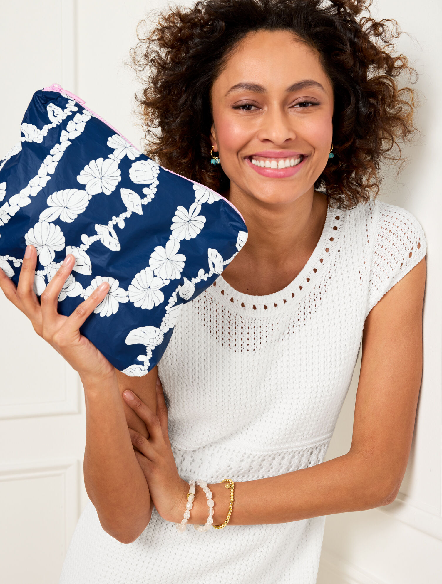 Symbols of Australia　New Edition　ペーパーバック Aloha Collection Mid Shell Lei Reversible Pouch | Talbots