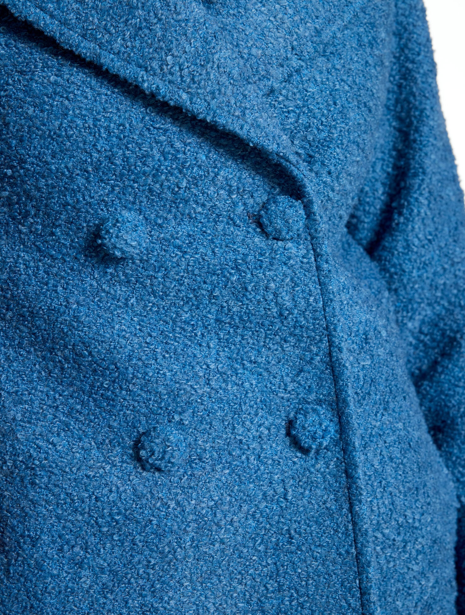 Cozy Bouclé Coat - thumbnail 4