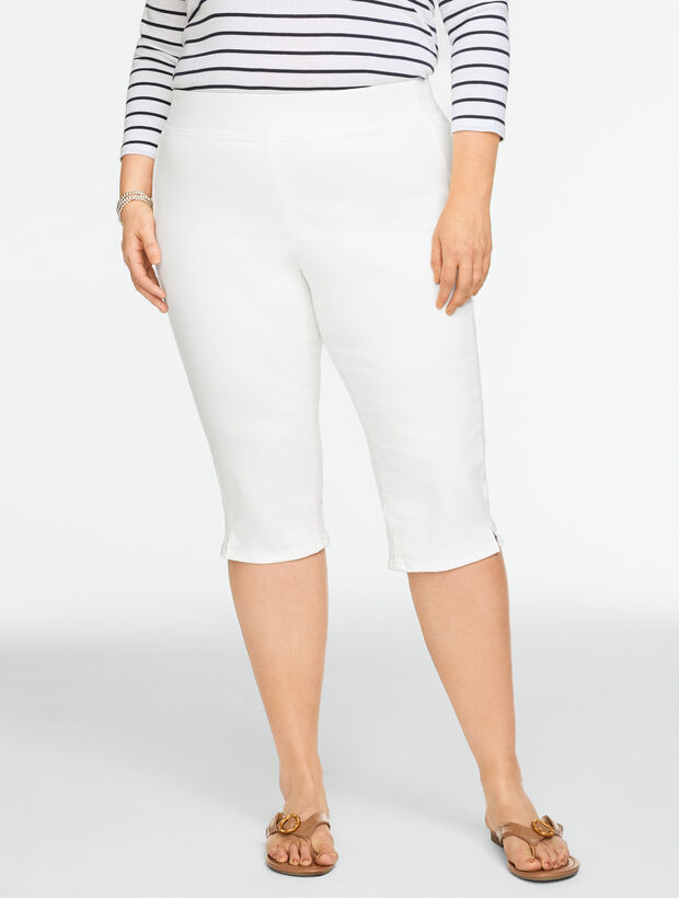 Capri Pull-On Travel Jeans