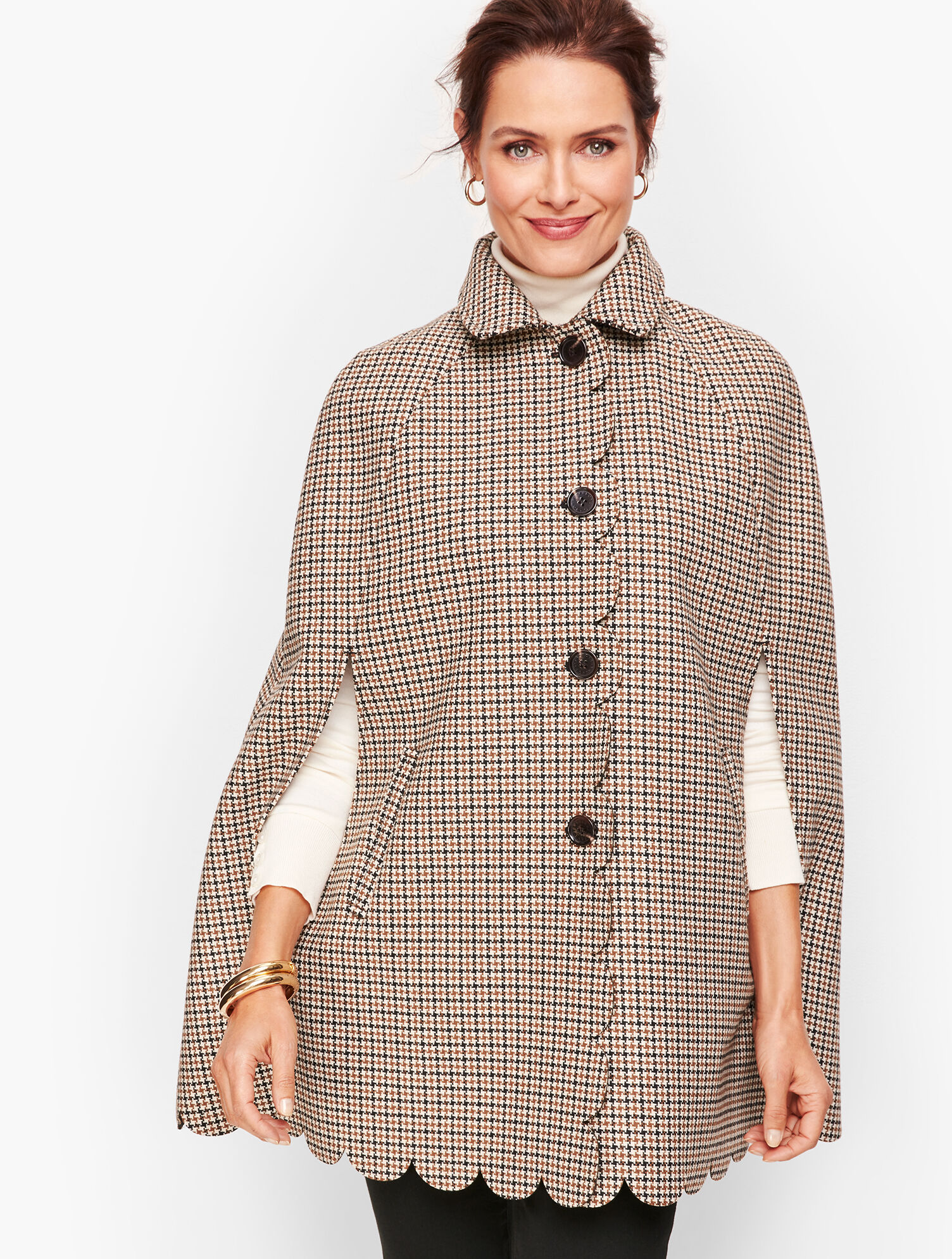 Plaid Scallop Cape