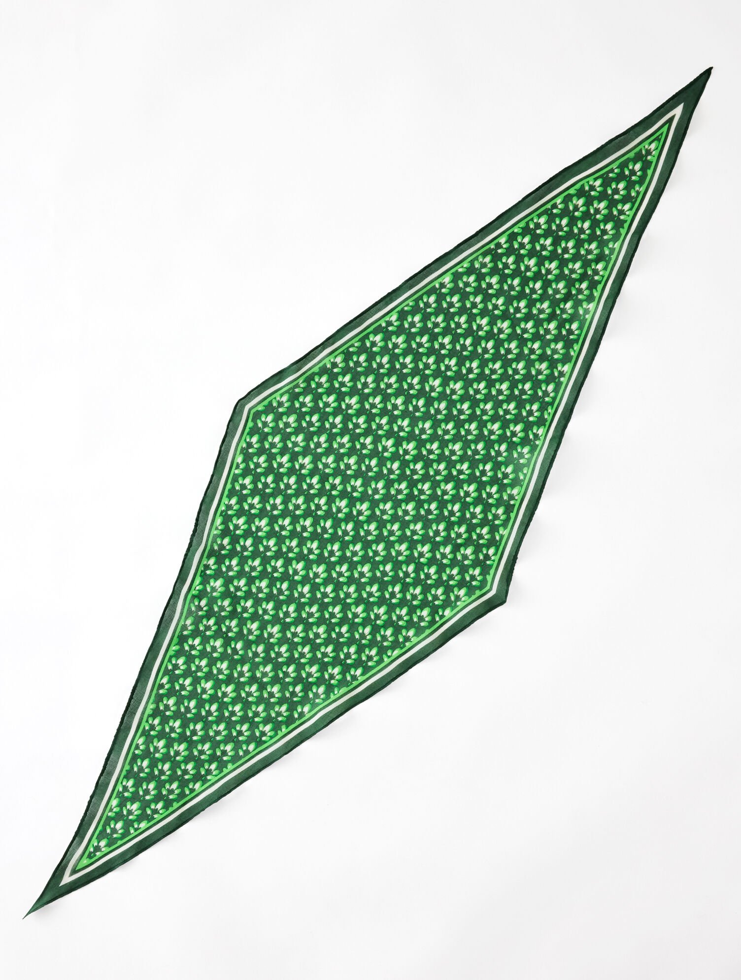 Graphic Leaves Diamond Scarf