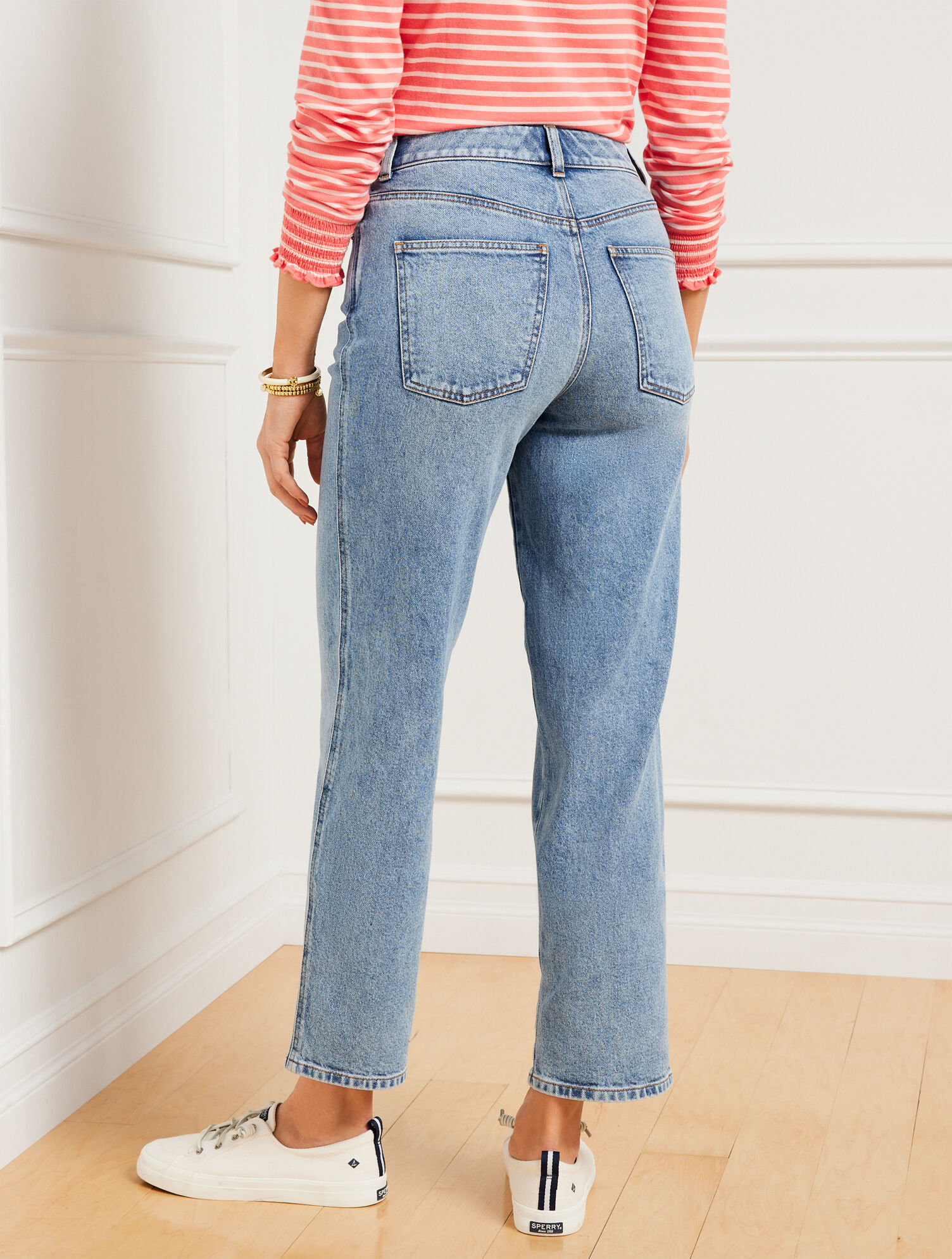 High Waist Relaxed Jeans - Palisade Wash