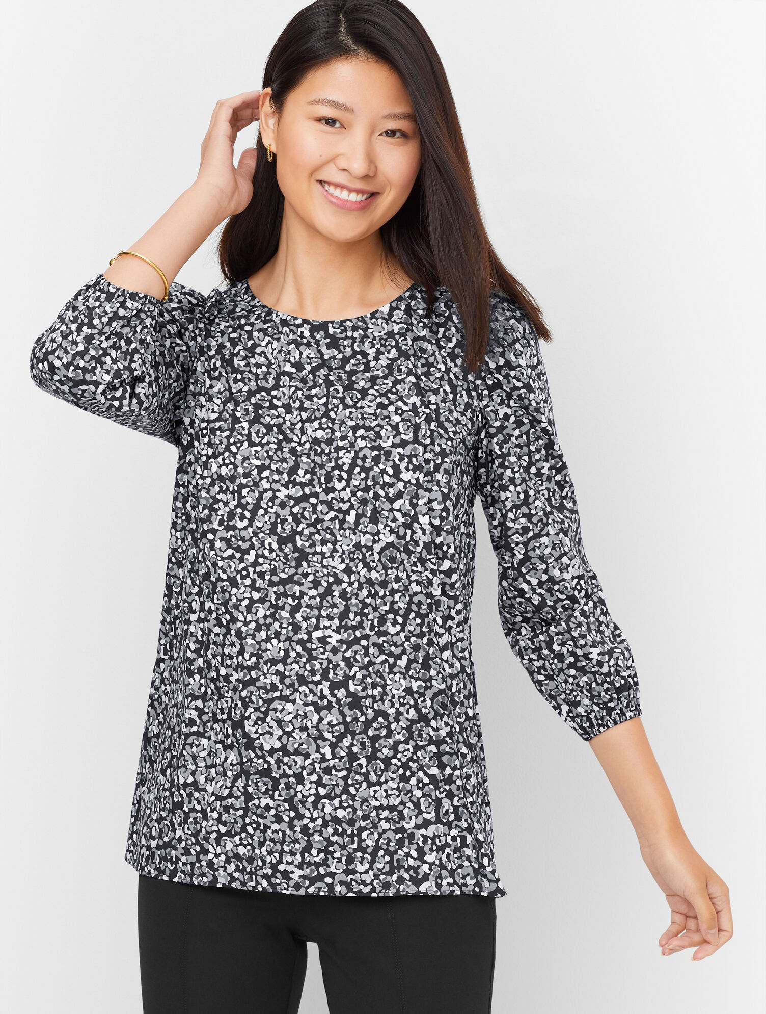 Abstract Leopard Popover