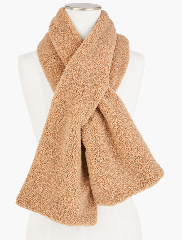 Sherpa Pull-Through Scarf