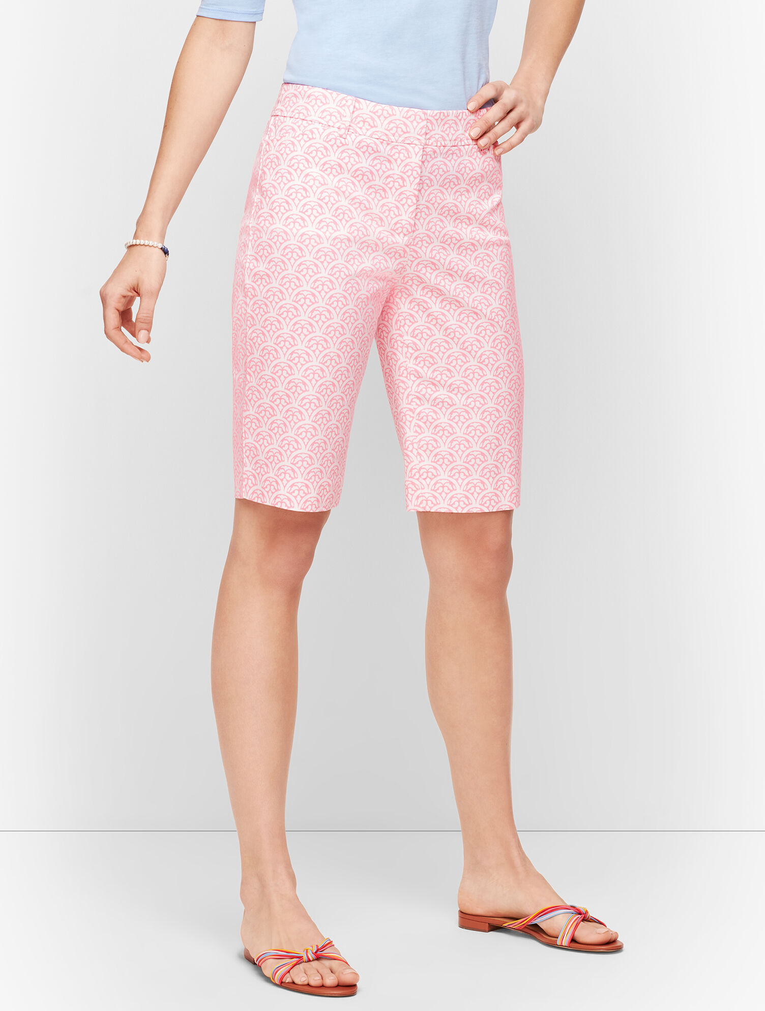 Perfect Shorts - Bermuda - Scallop Tile Print
