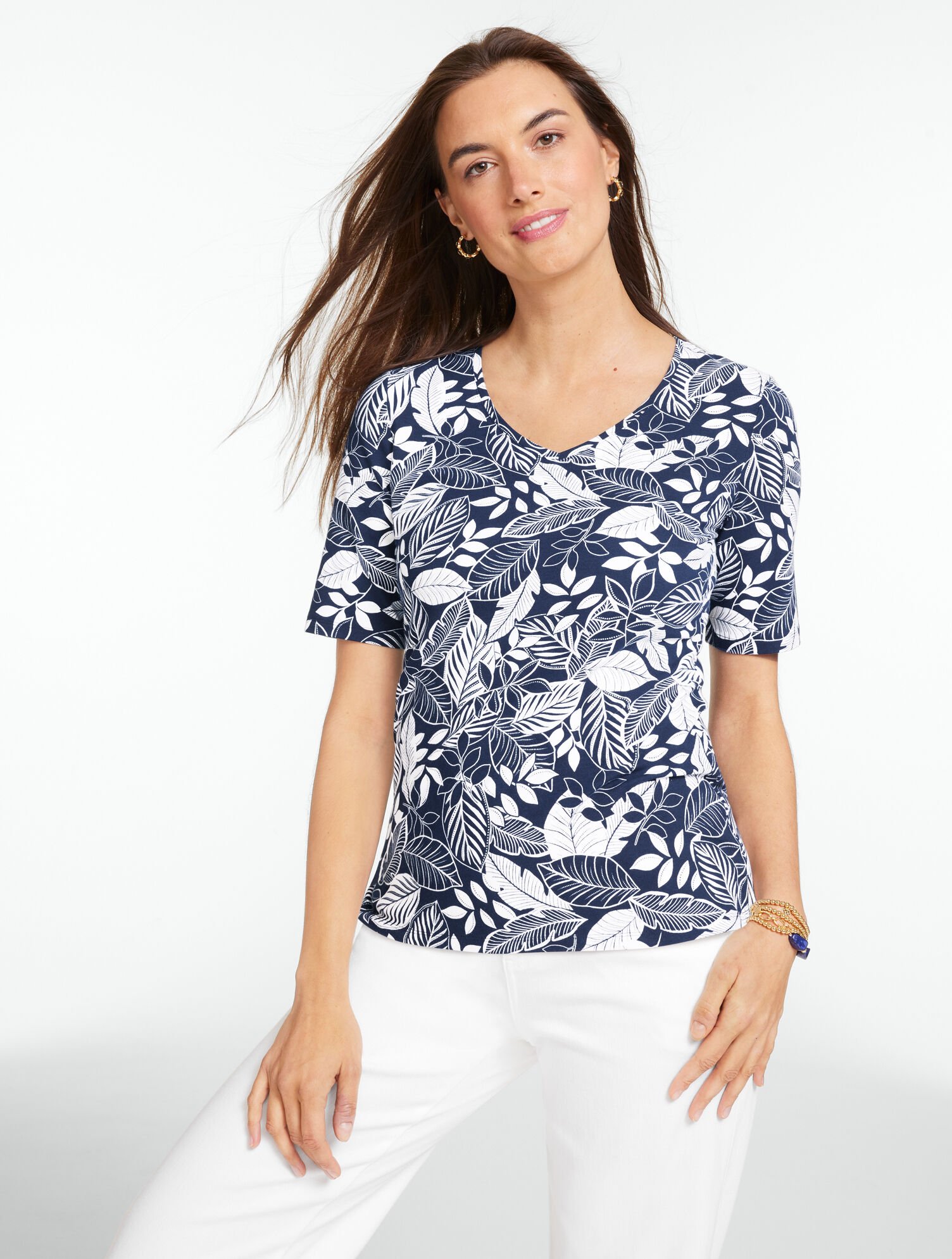 Elbow Sleeve V-Neck Tee - Bicolor Leaves