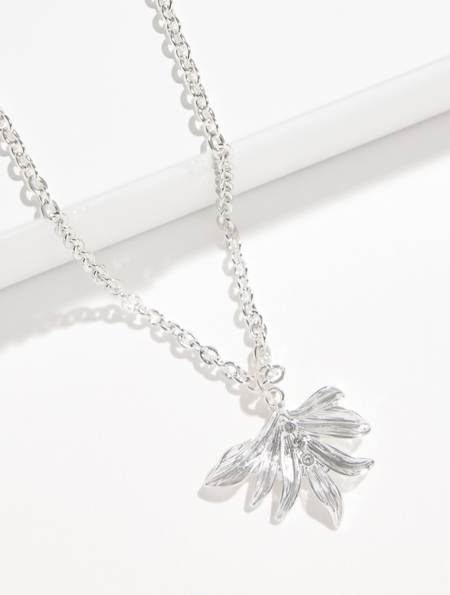 Palm Leaf Necklace