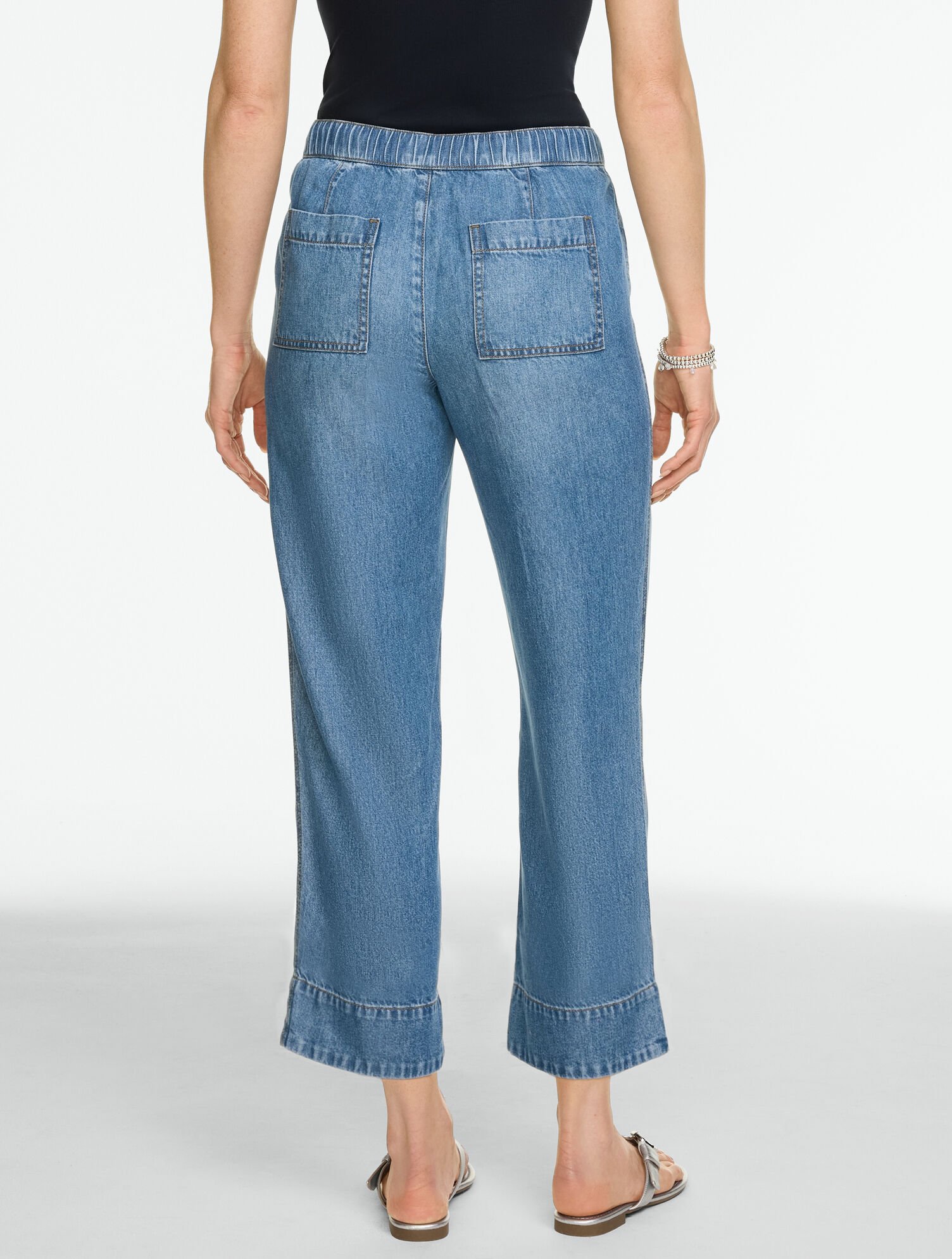 Straight Crop Pull-On Jeans - Sedona Wash