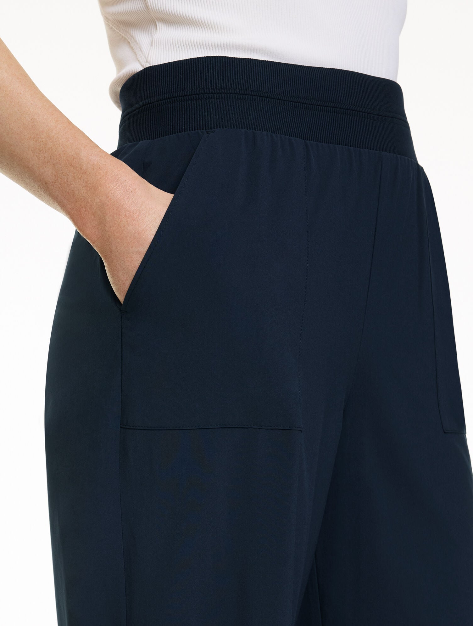 Lightweight Woven Stretch Wide Ankle Pants