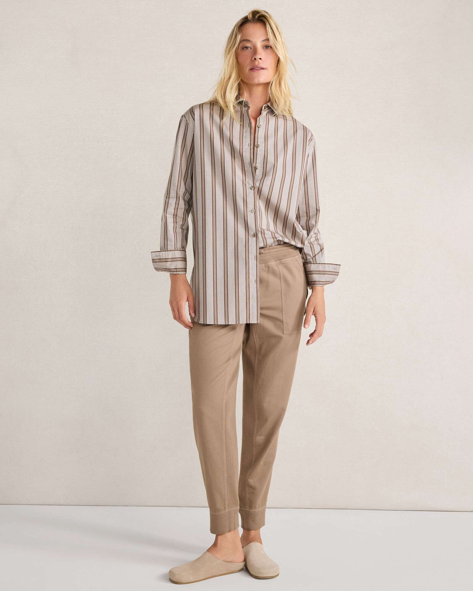 The Effortless Twill Jogger in Organic Cotton
