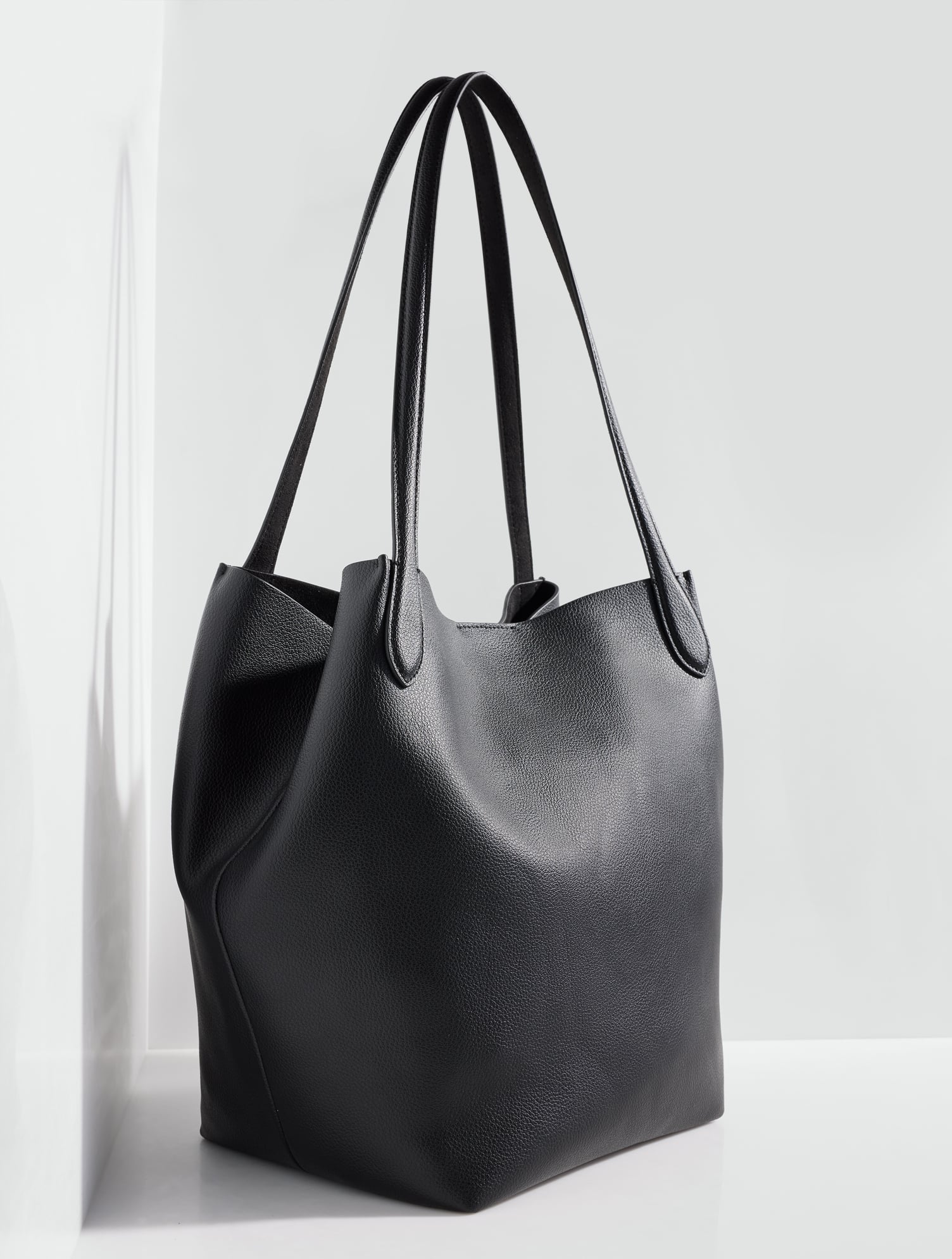 Linden Pebble Leather Tote