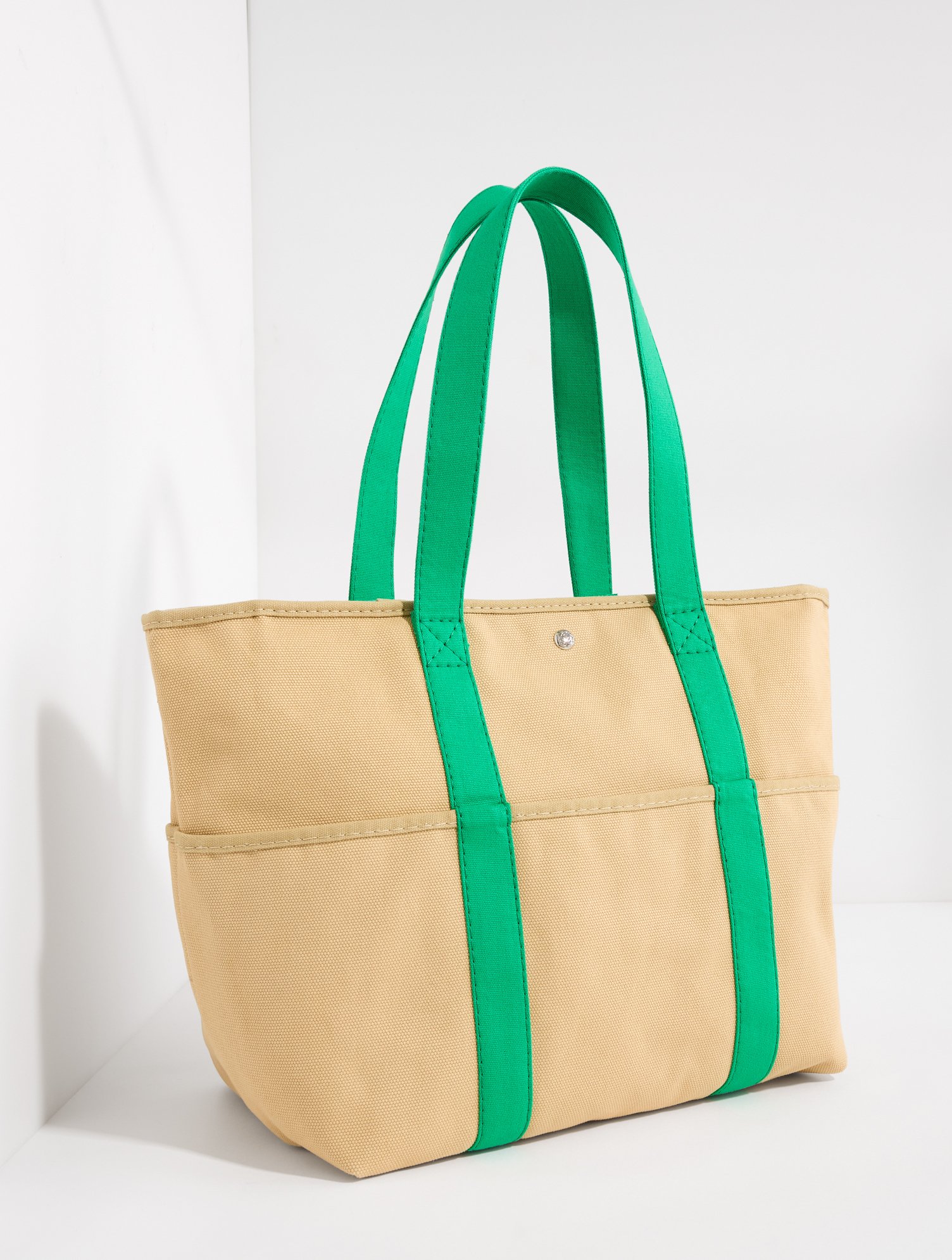 Coastal Classic Tote