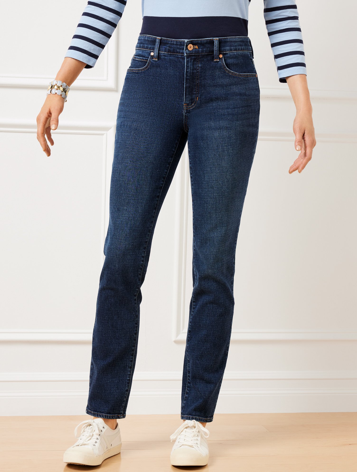 Straight Leg Jeans - Adelaide Wash Curvy Fit