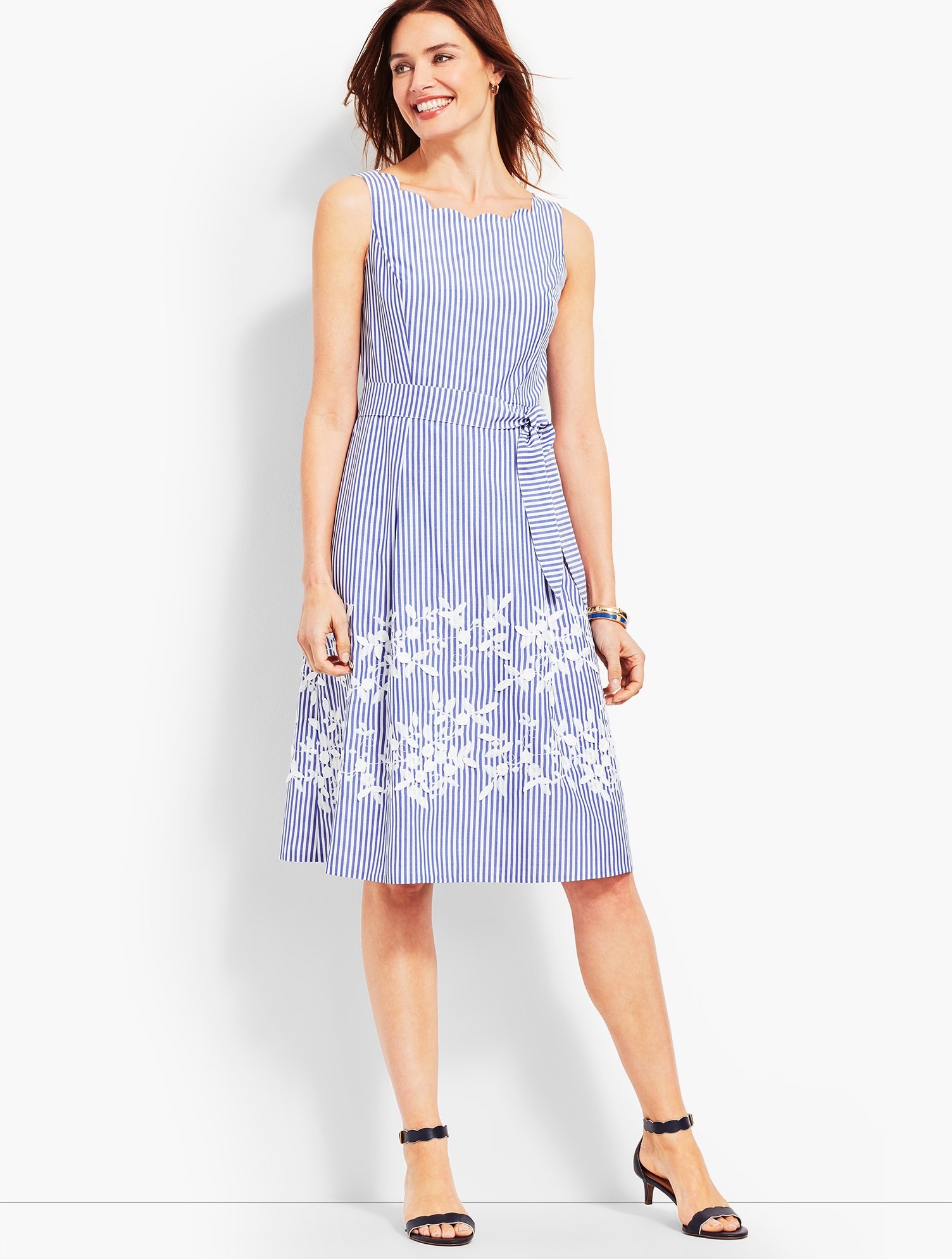 etoll. ドレス　Back embroidery flared dress Amazon.co.jp: etoll Back Embroidery Flared Dress, Dress