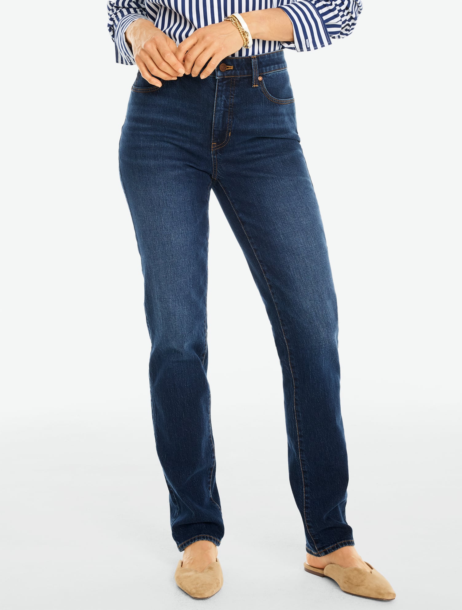 Straight Leg Jeans - Norfolk Wash Curvy Fit