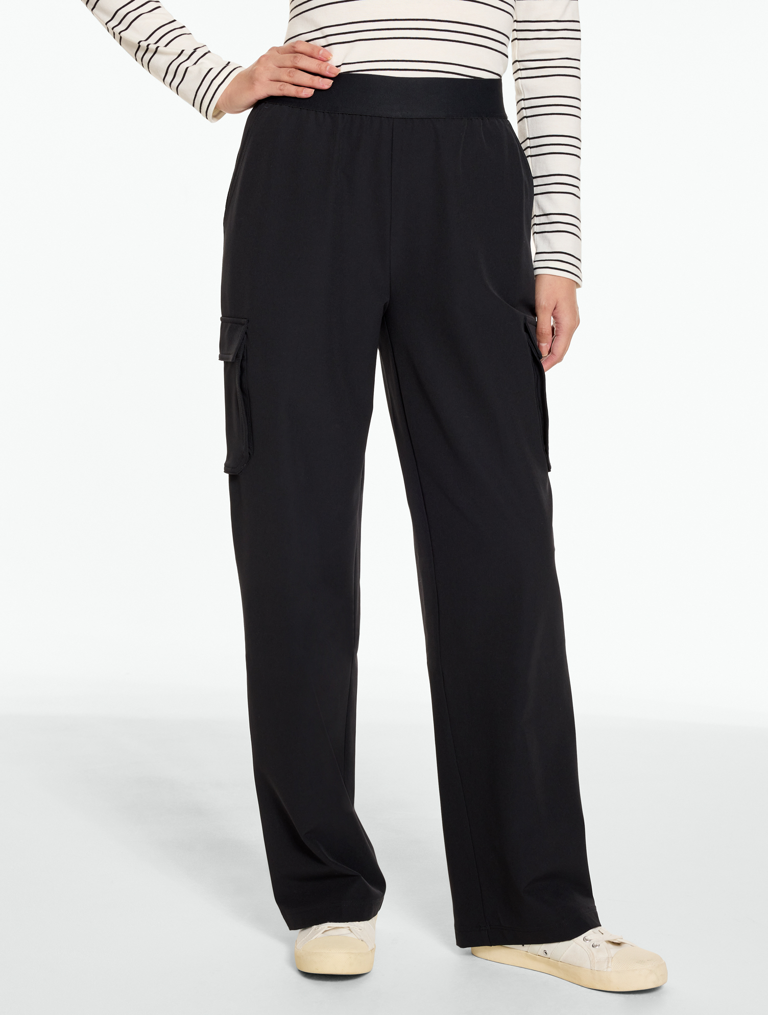 Woven Wide Leg Cargo Pants