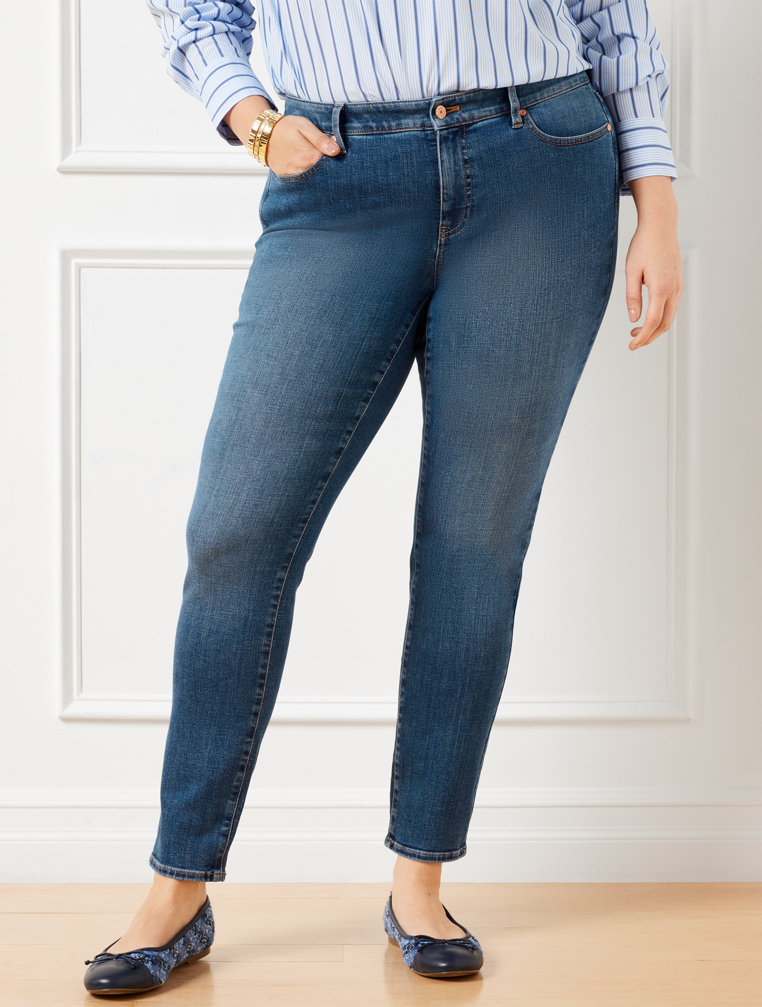 TALBOTS PLUS SIZE - SLIM ANKLE JEANS - CHARLIE WASH - CURVY FIT - 22 TALBOTS