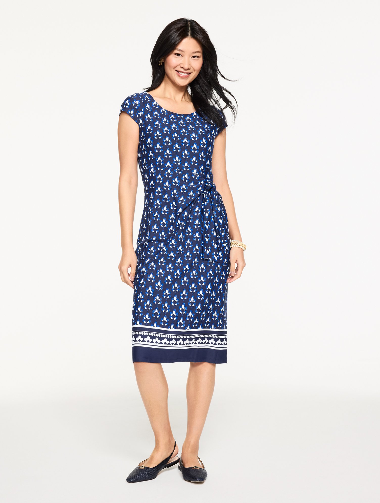 Effortless Jersey Bella Dress - Graphic Leaves