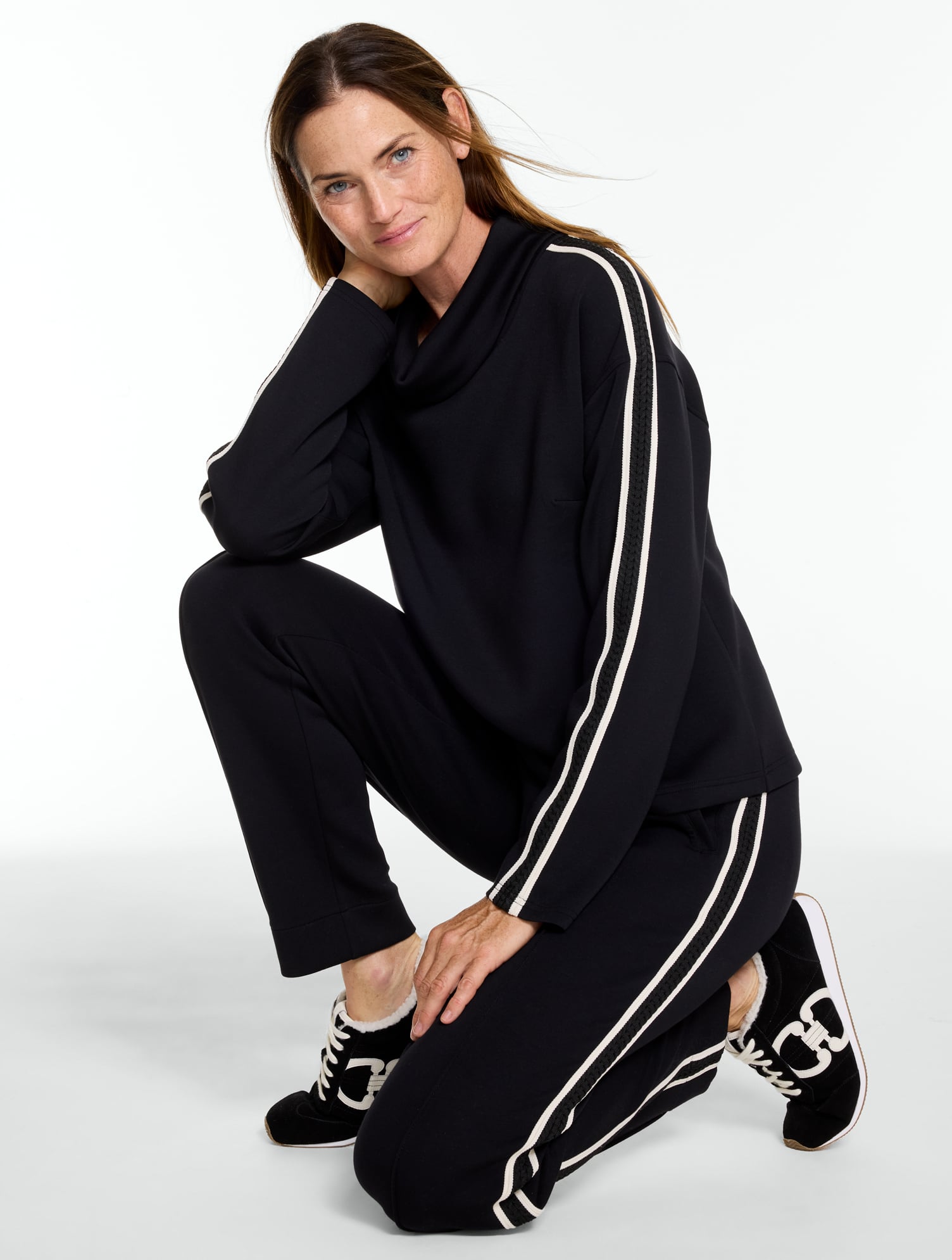 AirKnit Stretch Mockneck Pullover