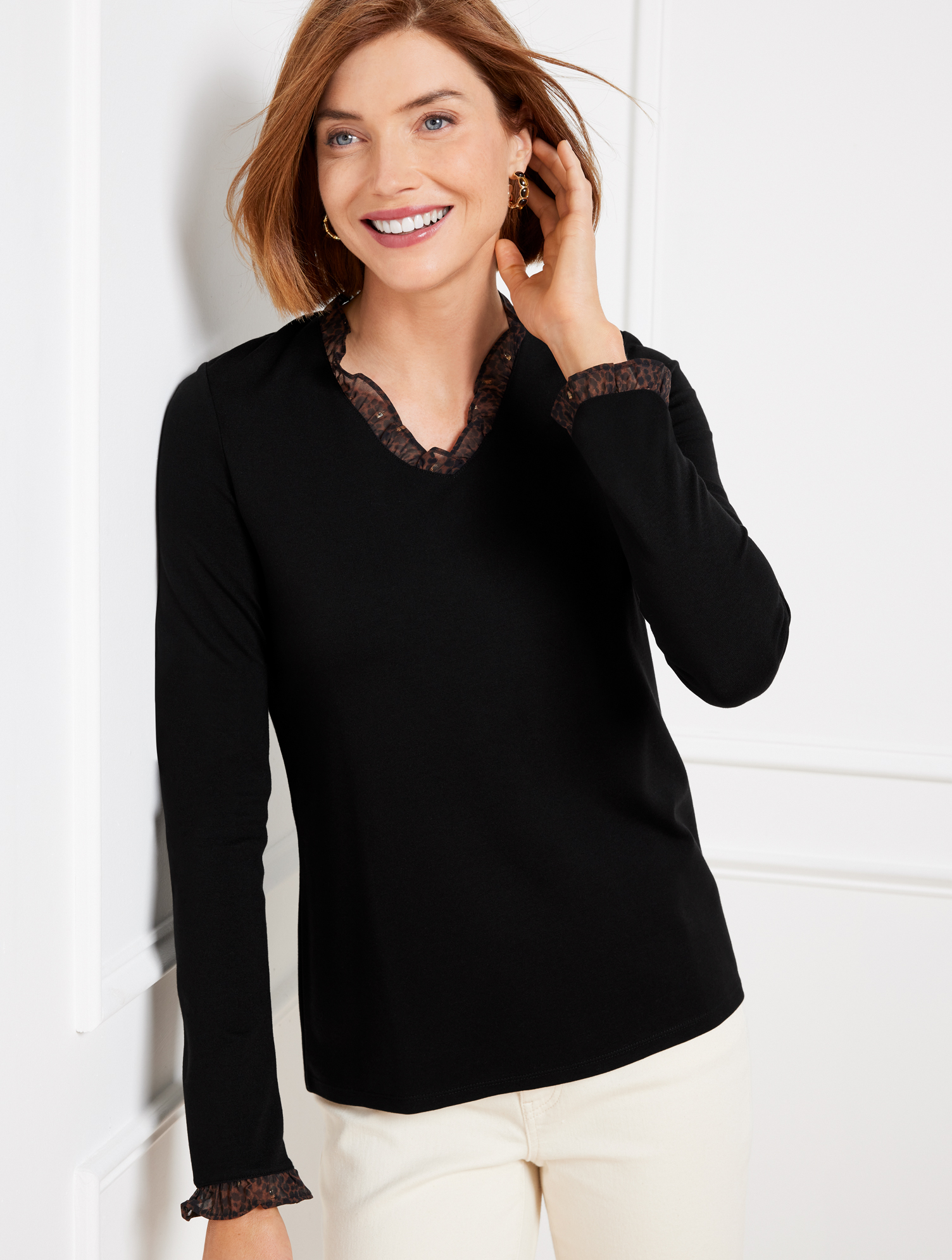トップス FRILL V NECK KNIT TOPS Ruffle V-Neck Top | Talbots