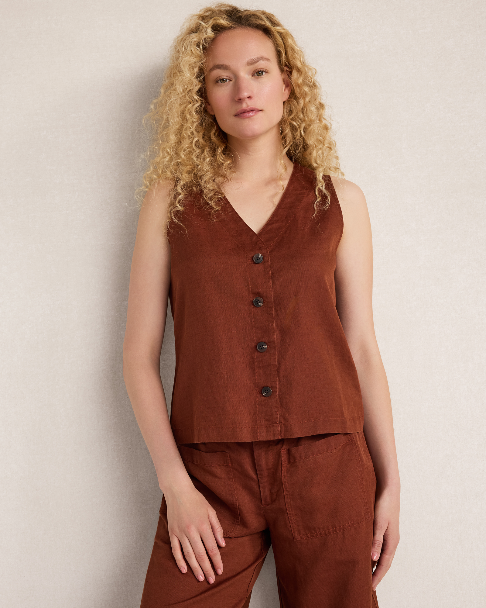 Linen Blend Dobby Sleeveless Vest