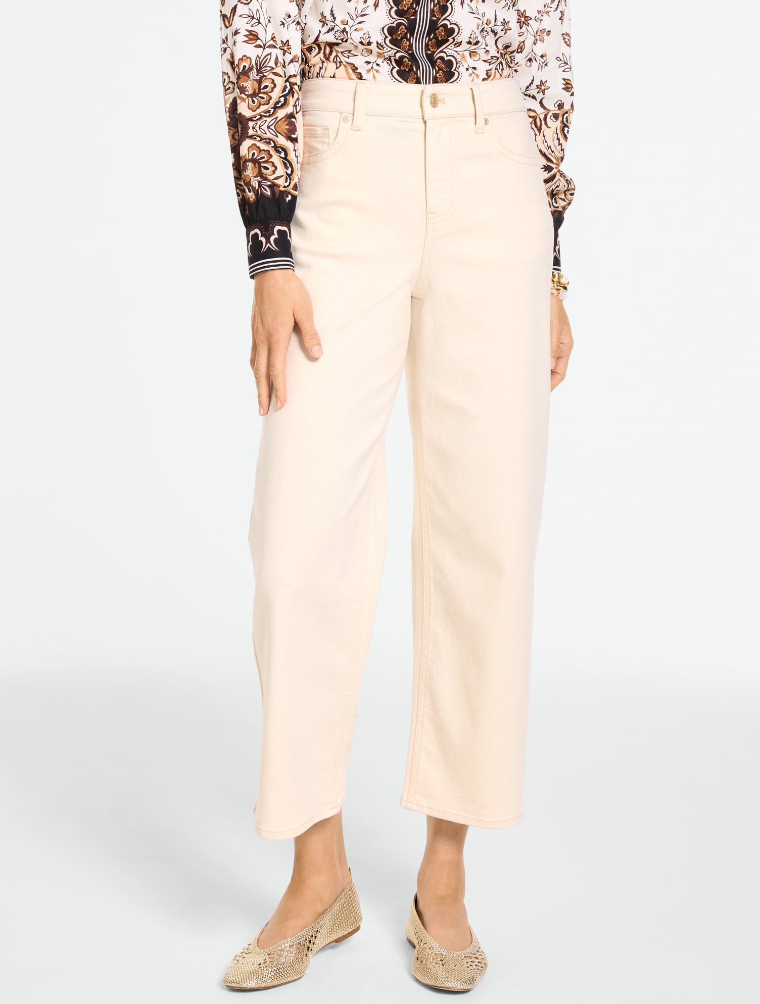 Wide Crop High Waist Jeans