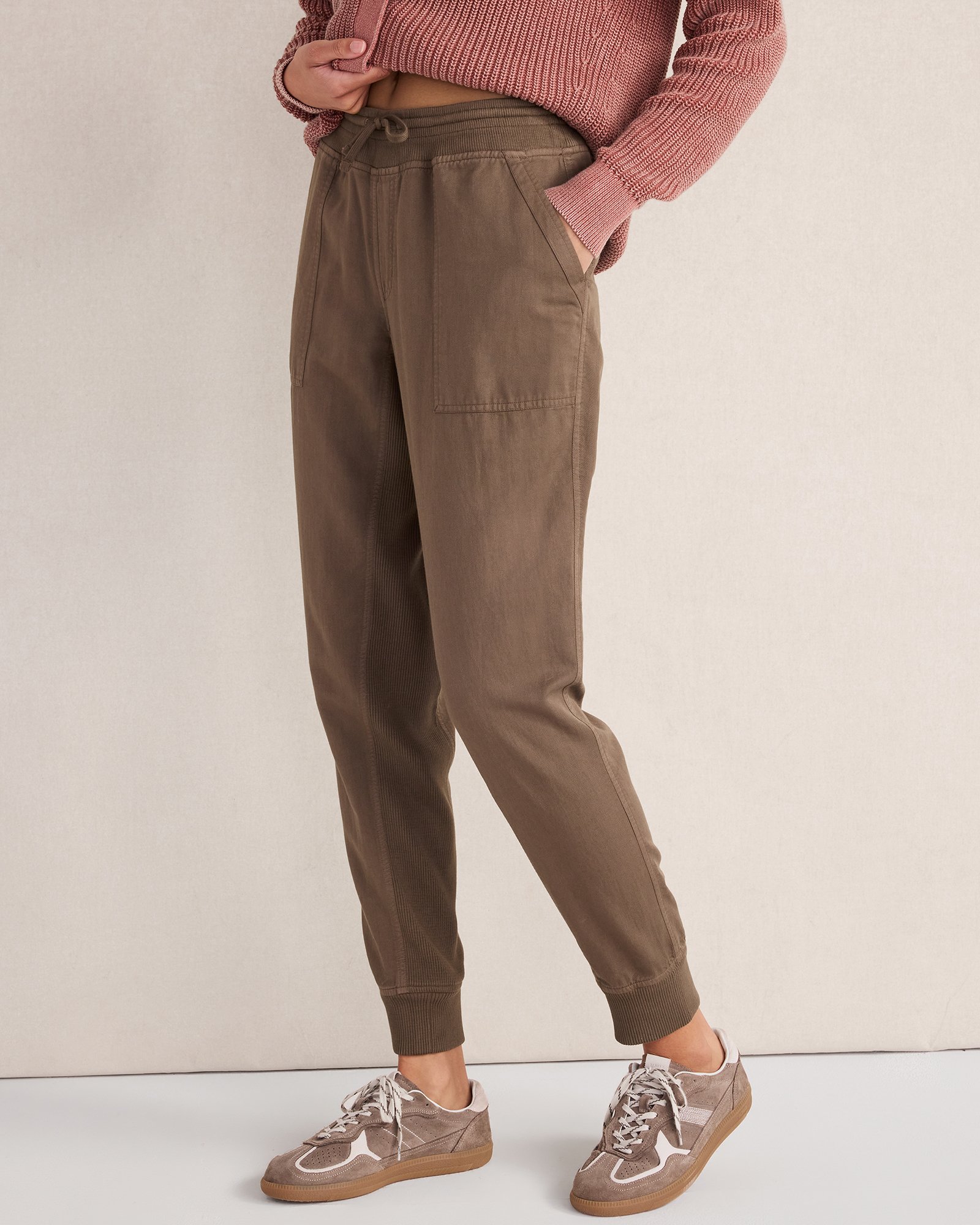 The Effortless Twill Jogger