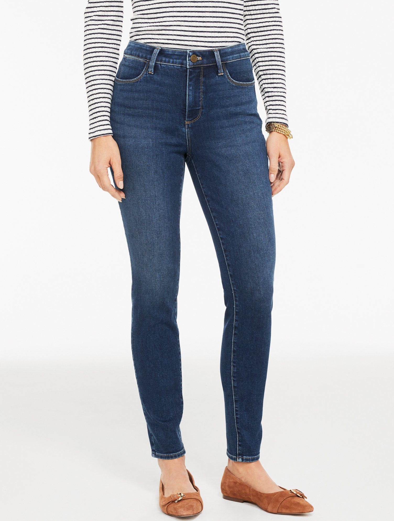 Jeggings - Essex Wash Curvy Fit